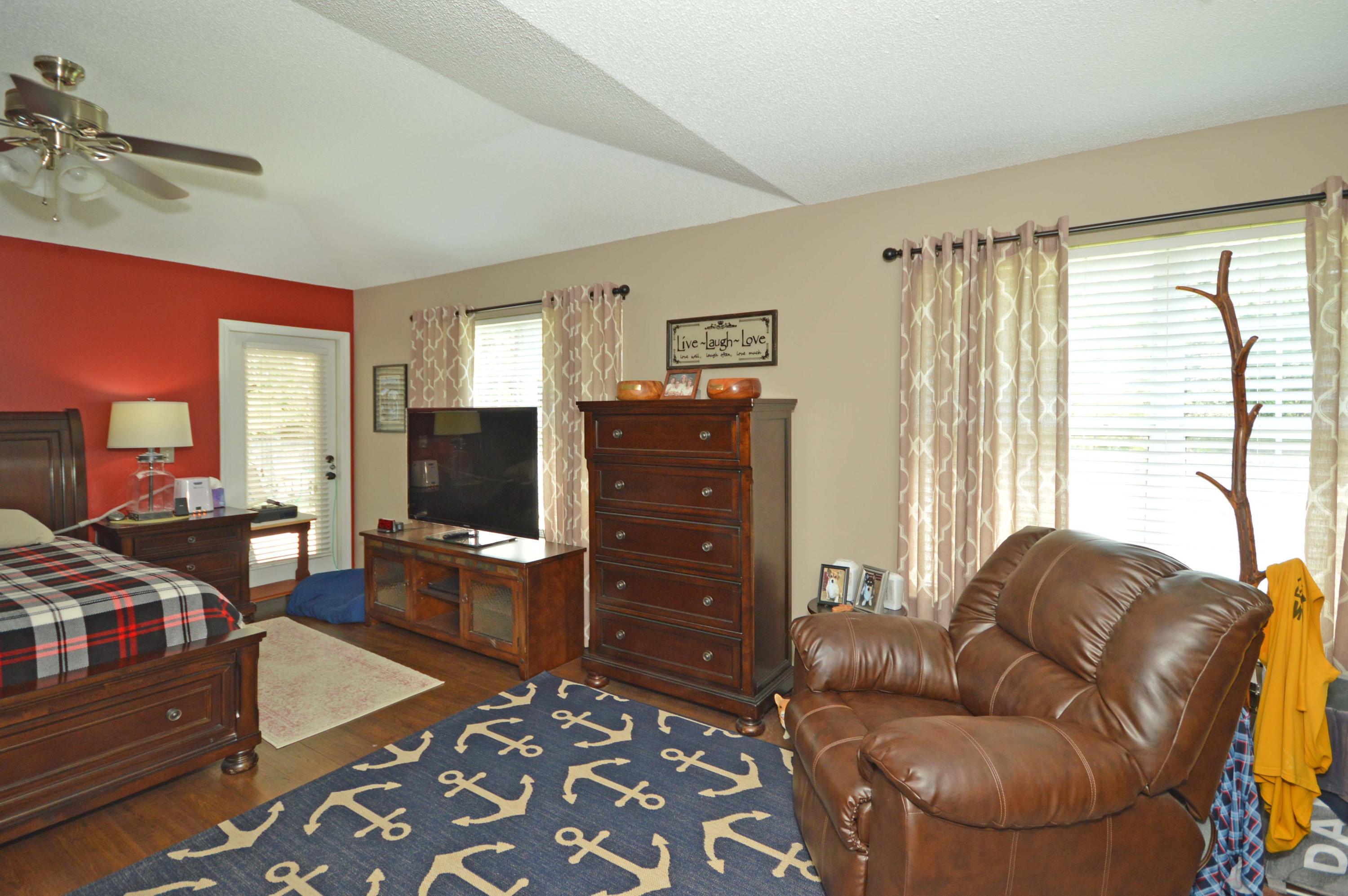 LIGHTHOUSE POINTE UNIT 3 - Residential