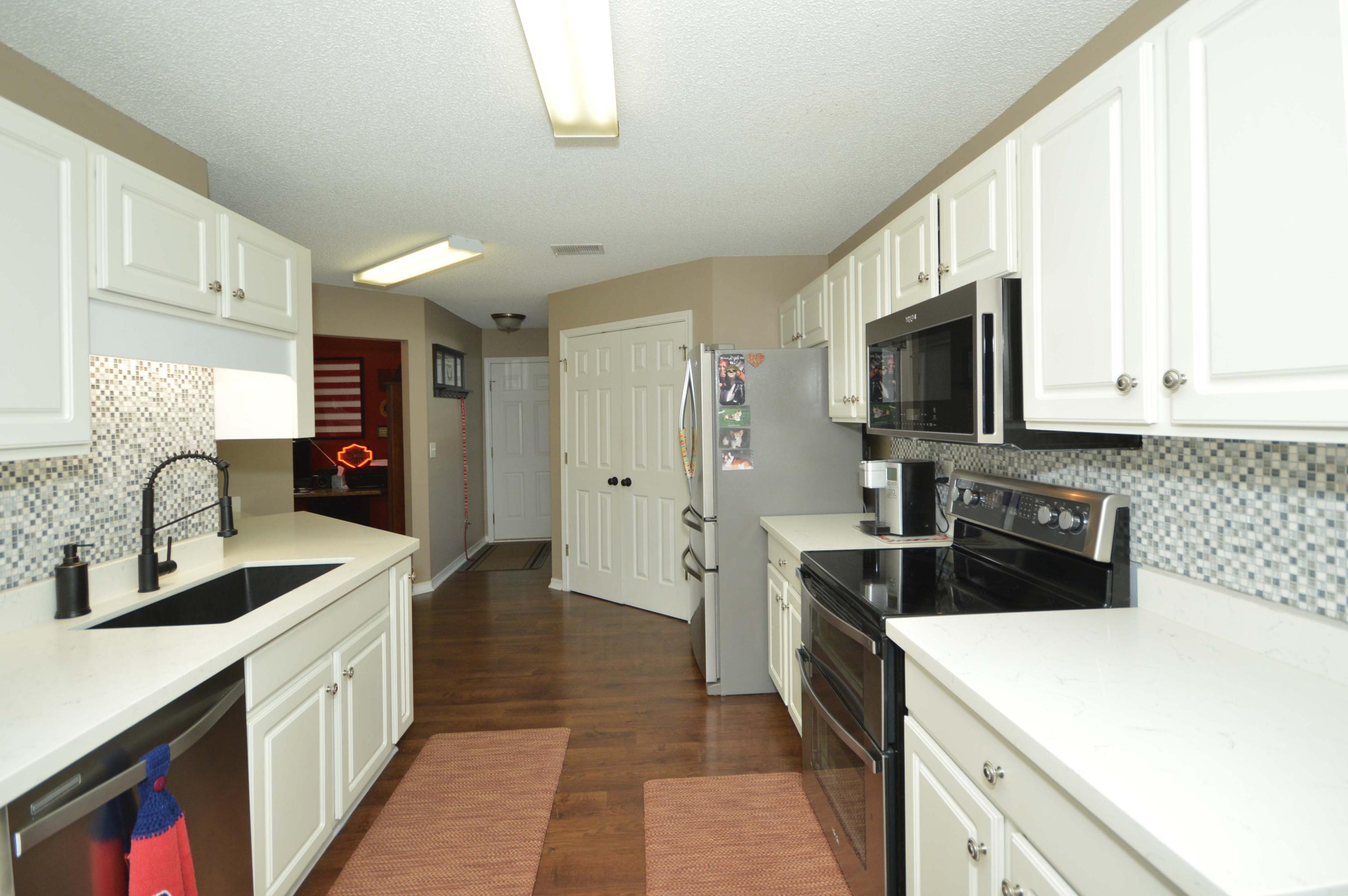 LIGHTHOUSE POINTE UNIT 3 - Residential