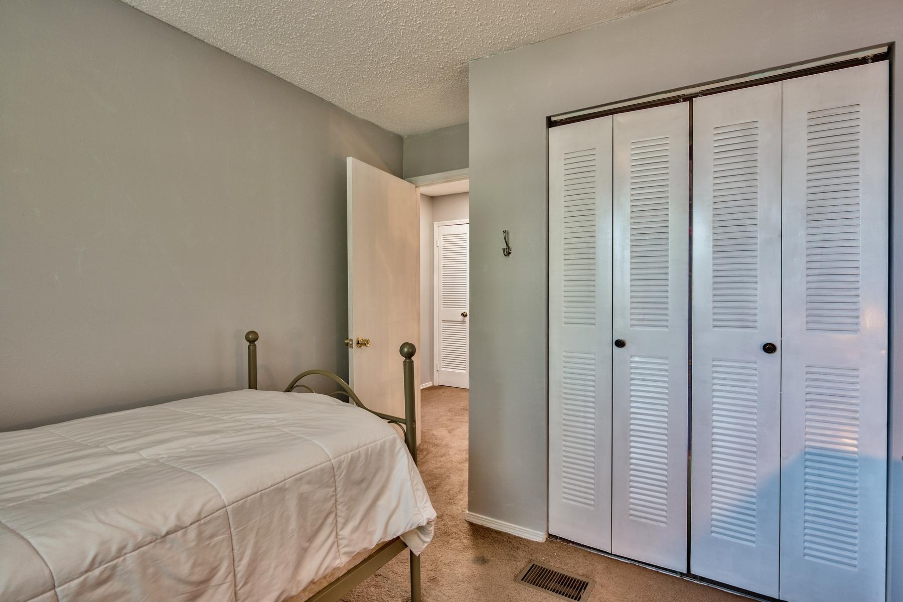 LEGION VILLAGE T/H - Residential