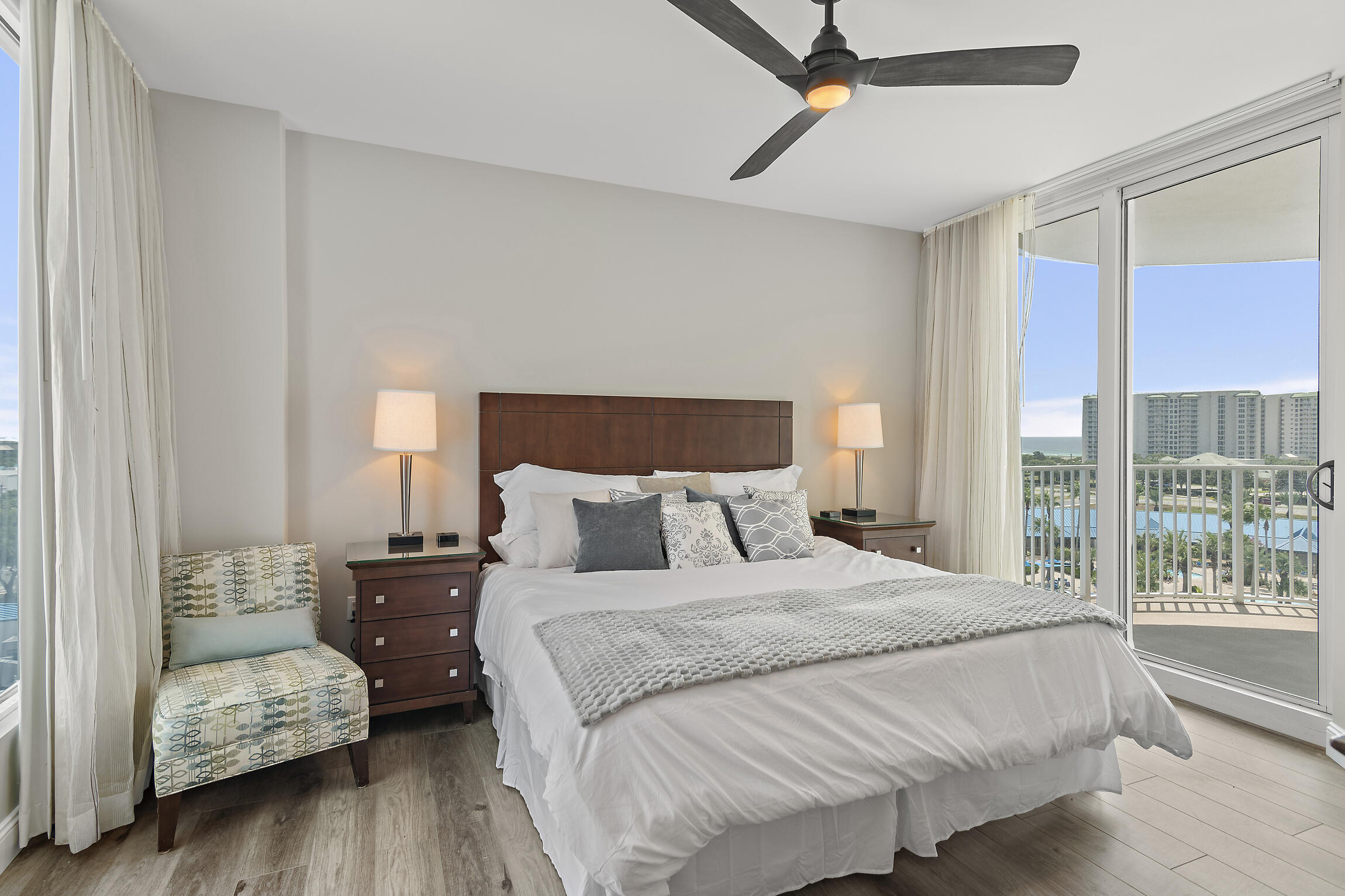 THE PALMS OF DESTIN - Residential