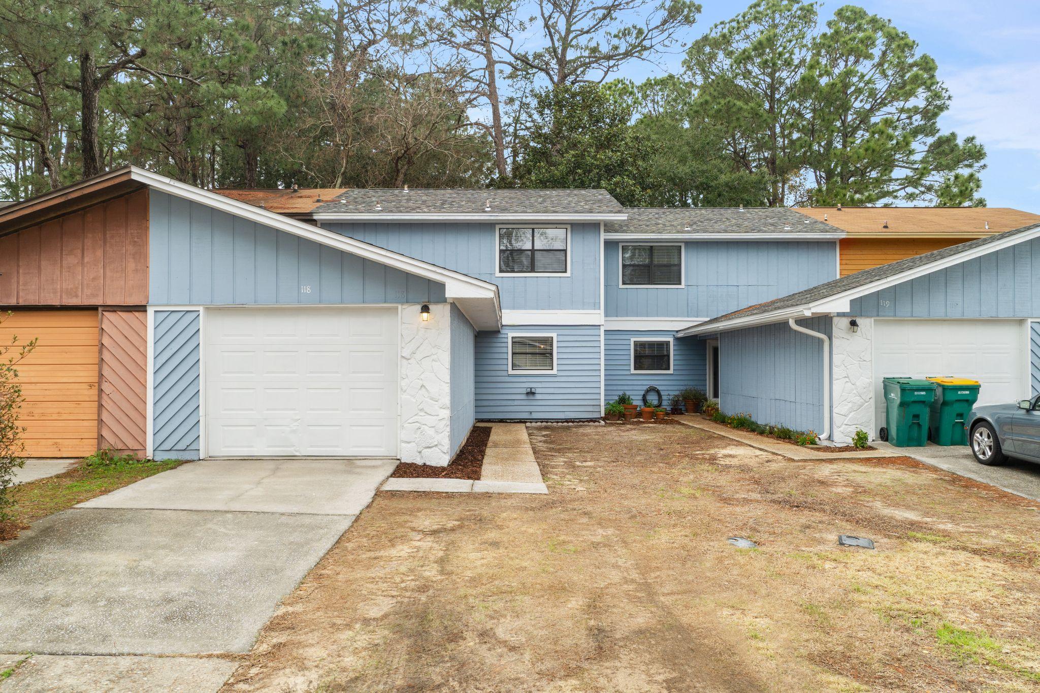 OPEN HOUSE JAN 31st 1p-3p. Stunning perfectly priced 3 bedrooom 2.5 bath home in central Shalimar Florida. Amazing updates include: Luxury vinyl plank, Solid wood cabinets with granite countertops and stainless steal appliances. 2019 Dimenstional Shingle Roof, 2019 Hot Water Heater, 2010 HVAC. Convenient to Eglin Afb, 20 minutes to Duke Filed and 10 min to Hurlburt. Convenient to Shalimar and Fort Walton Beach Dining Shopping & Beaches!