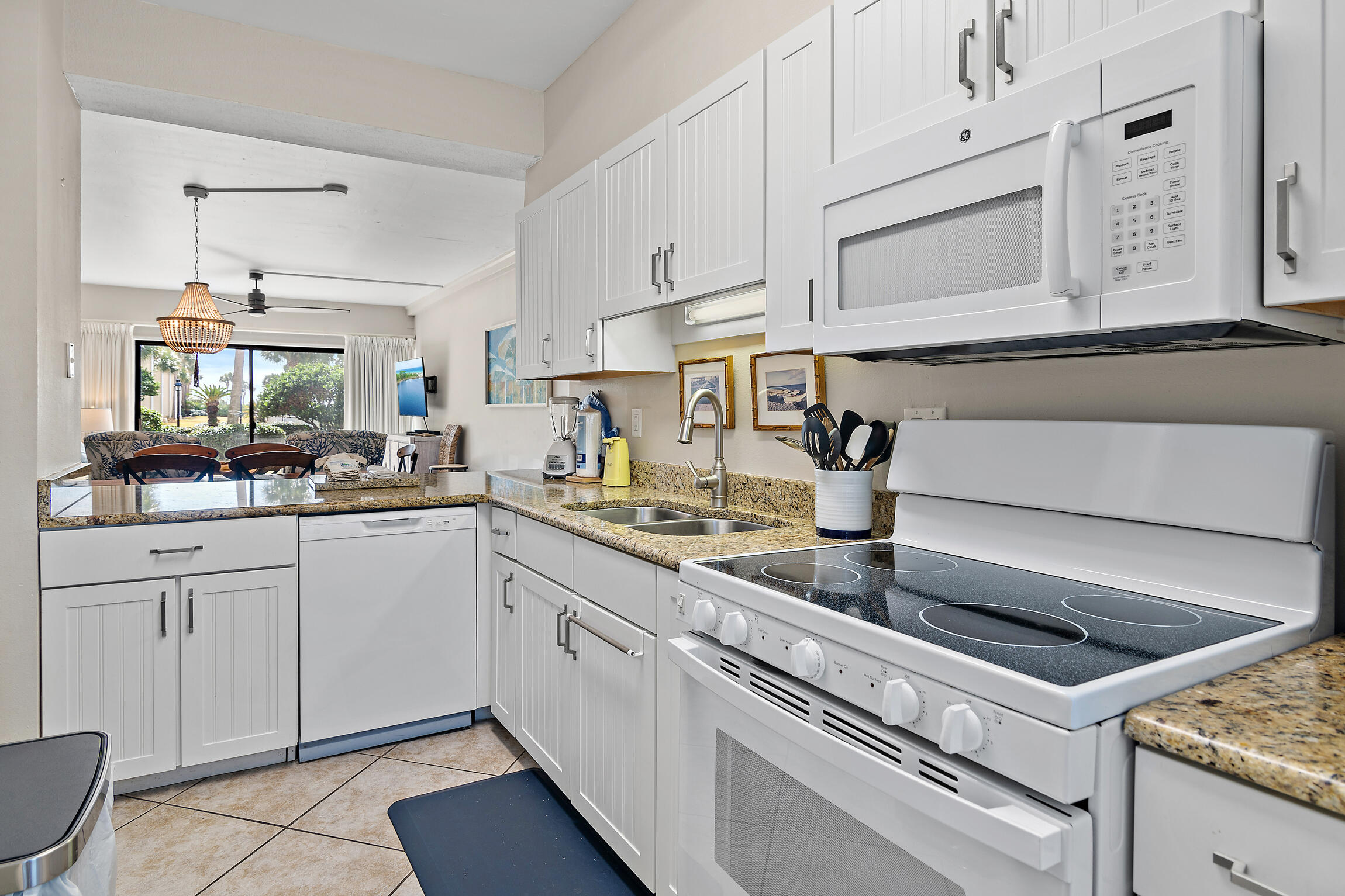 SILVER DUNES CONDO - Residential