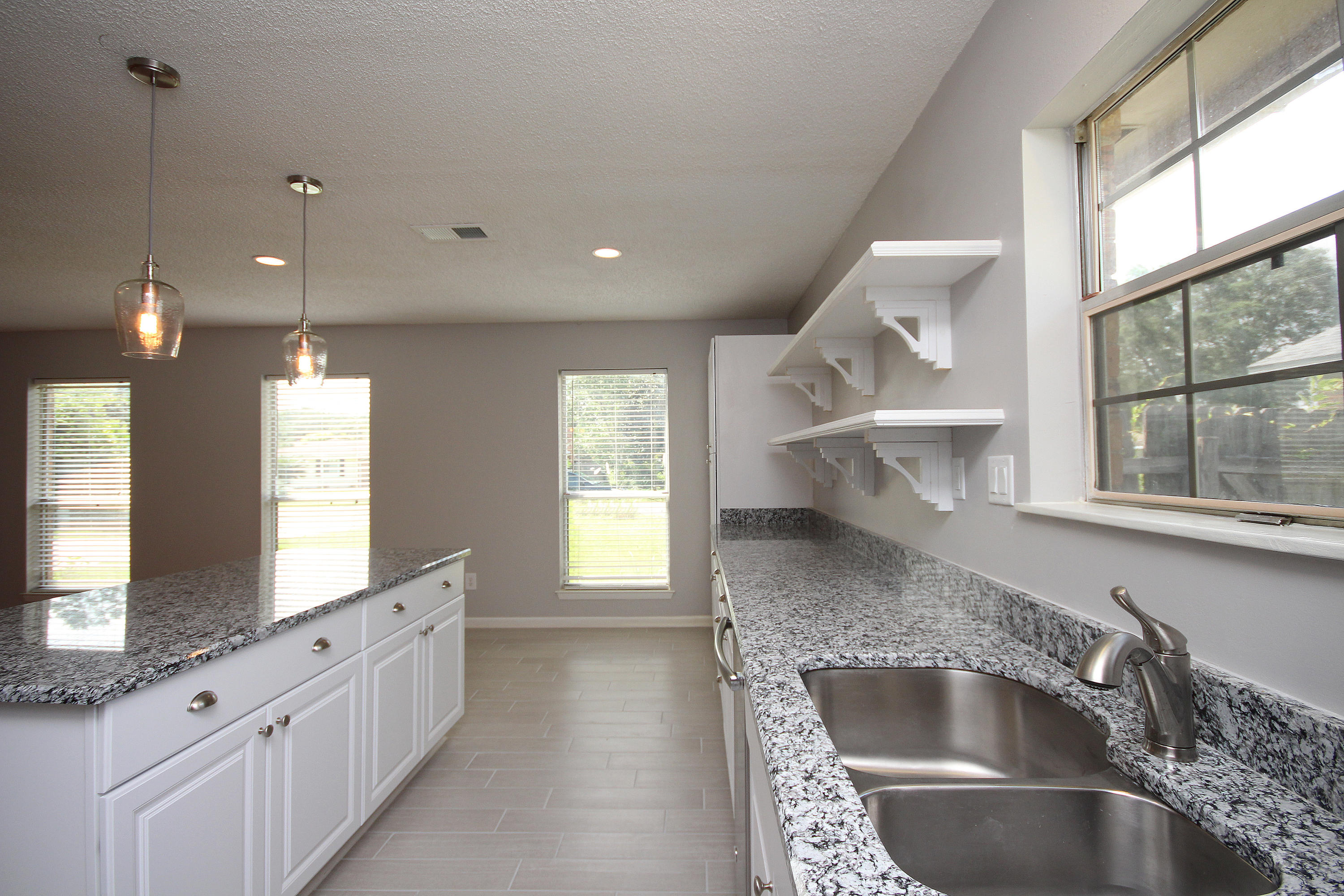 BLUEWATER BAY VILLAGE 1A - Residential