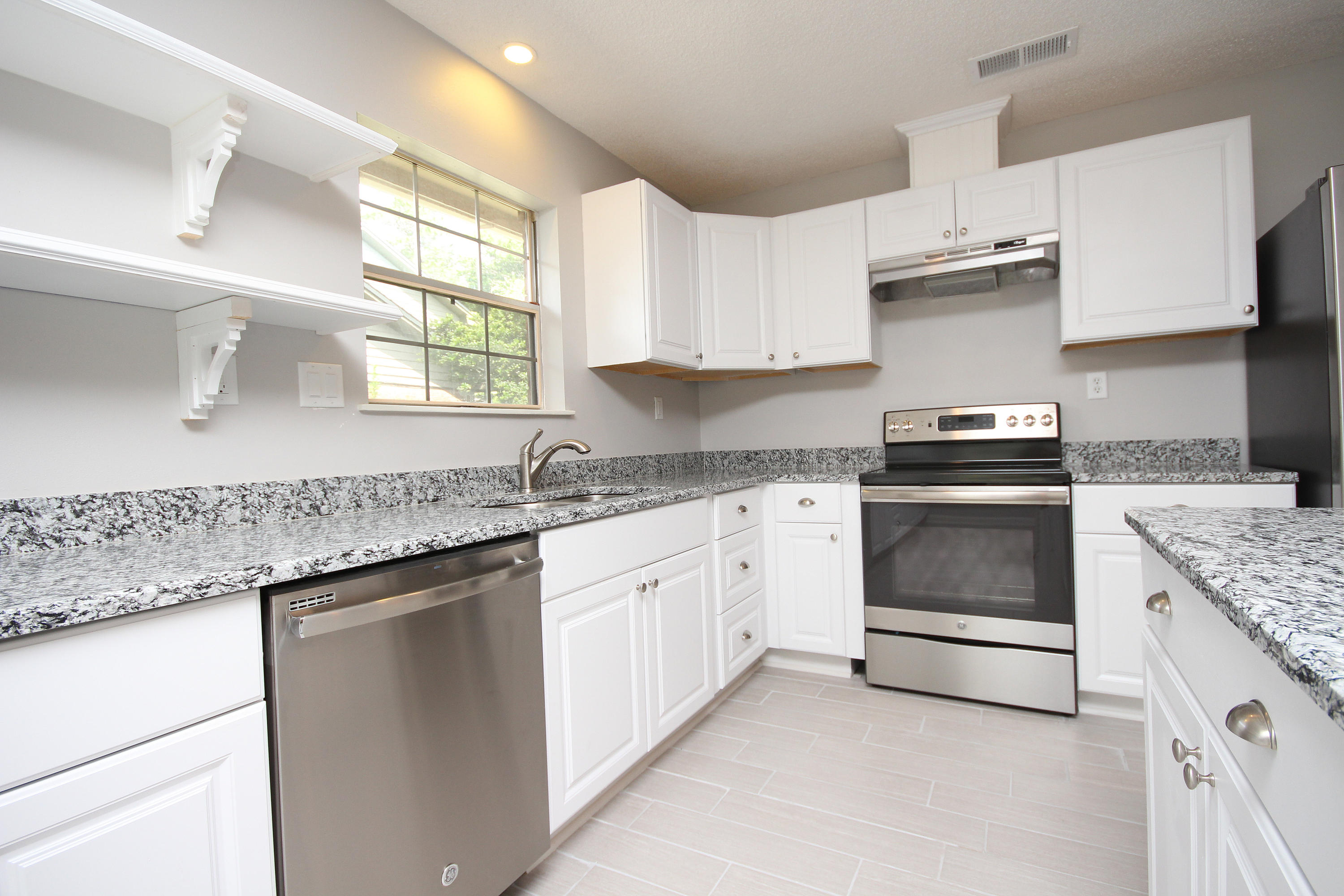 BLUEWATER BAY VILLAGE 1A - Residential