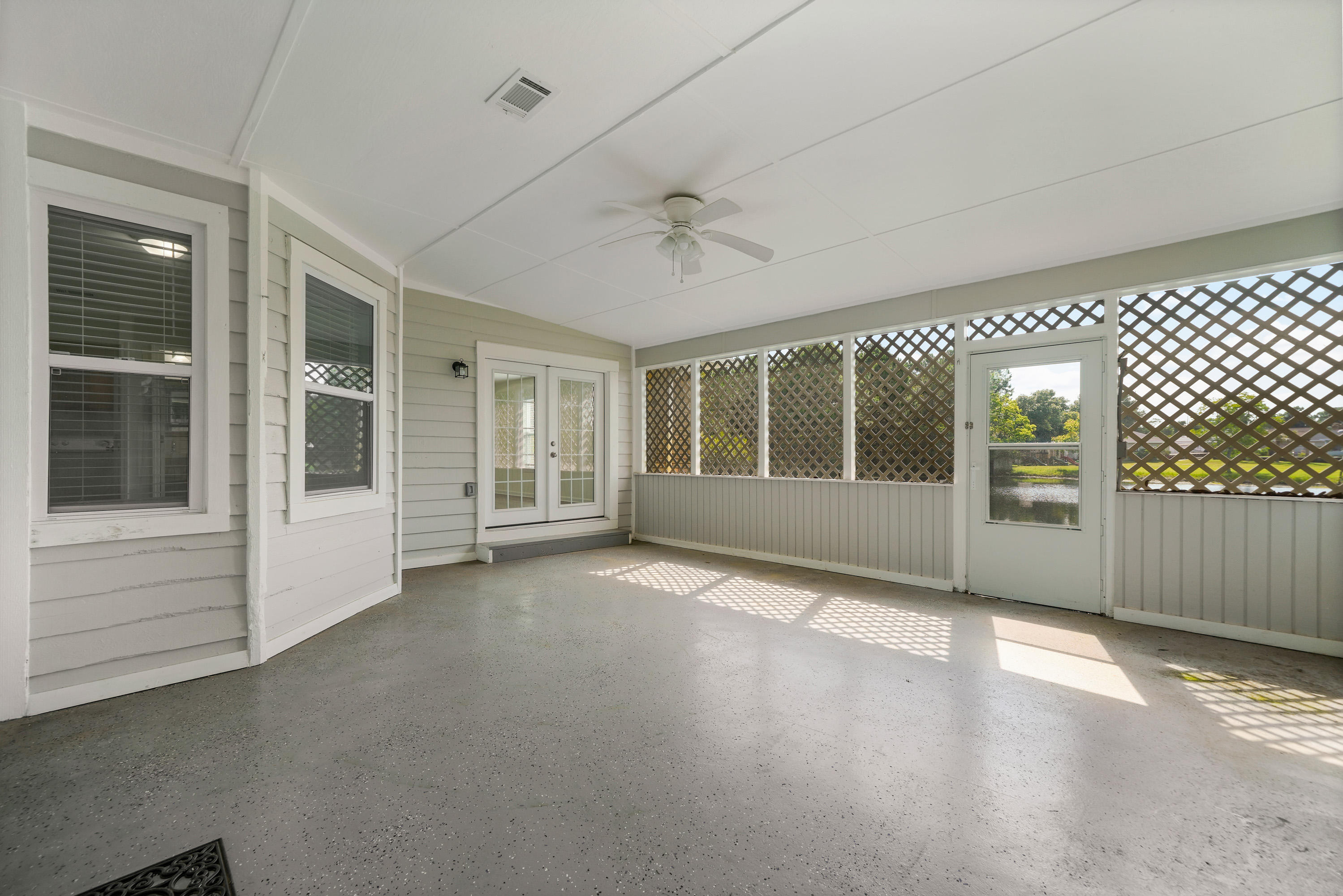 TIMBERLAKE ESTATES 1ST ADDN - Residential