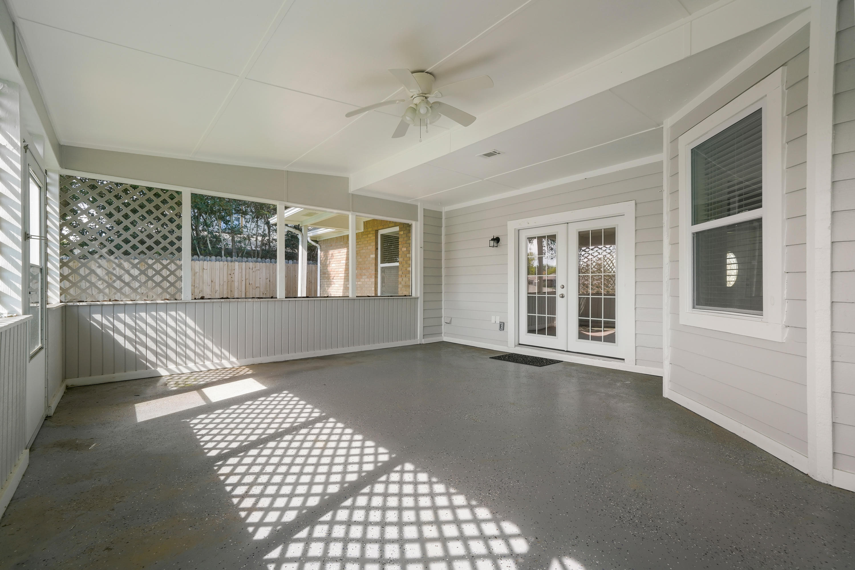 TIMBERLAKE ESTATES 1ST ADDN - Residential