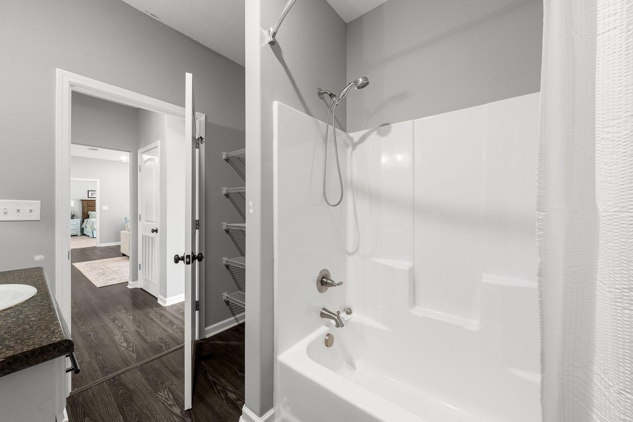 SILVERNAIL HEIGHTS - Residential