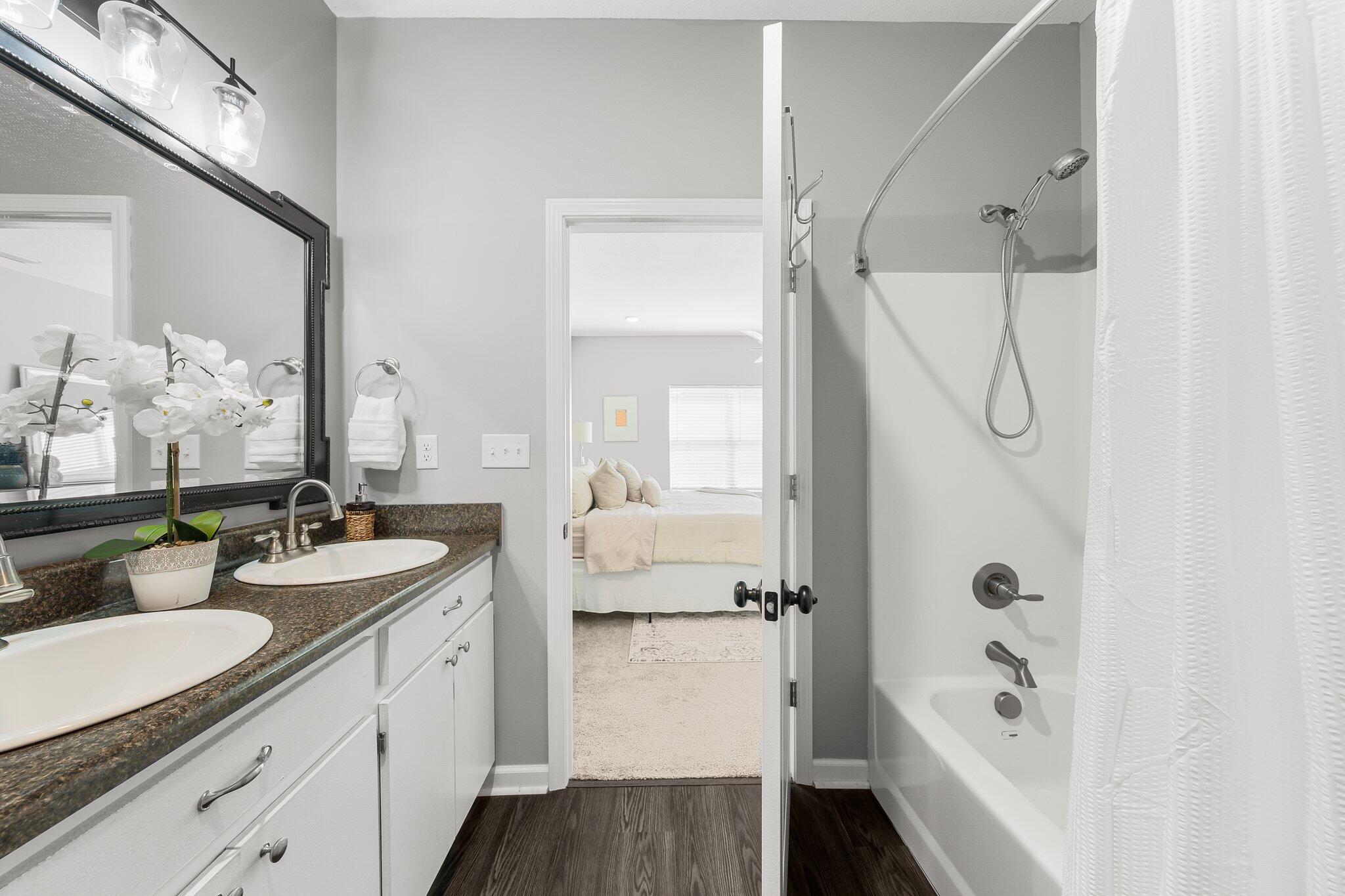 SILVERNAIL HEIGHTS - Residential