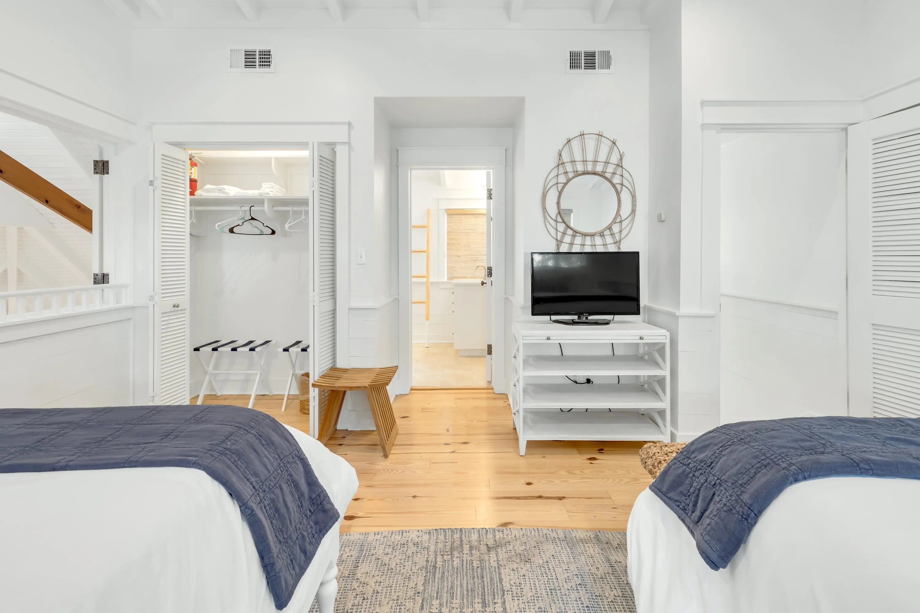 Santa Rosa Beach, Florida, 32459, United States, 2 Bedrooms Bedrooms, ,3 BathroomsBathrooms,Residential,Active,1945432