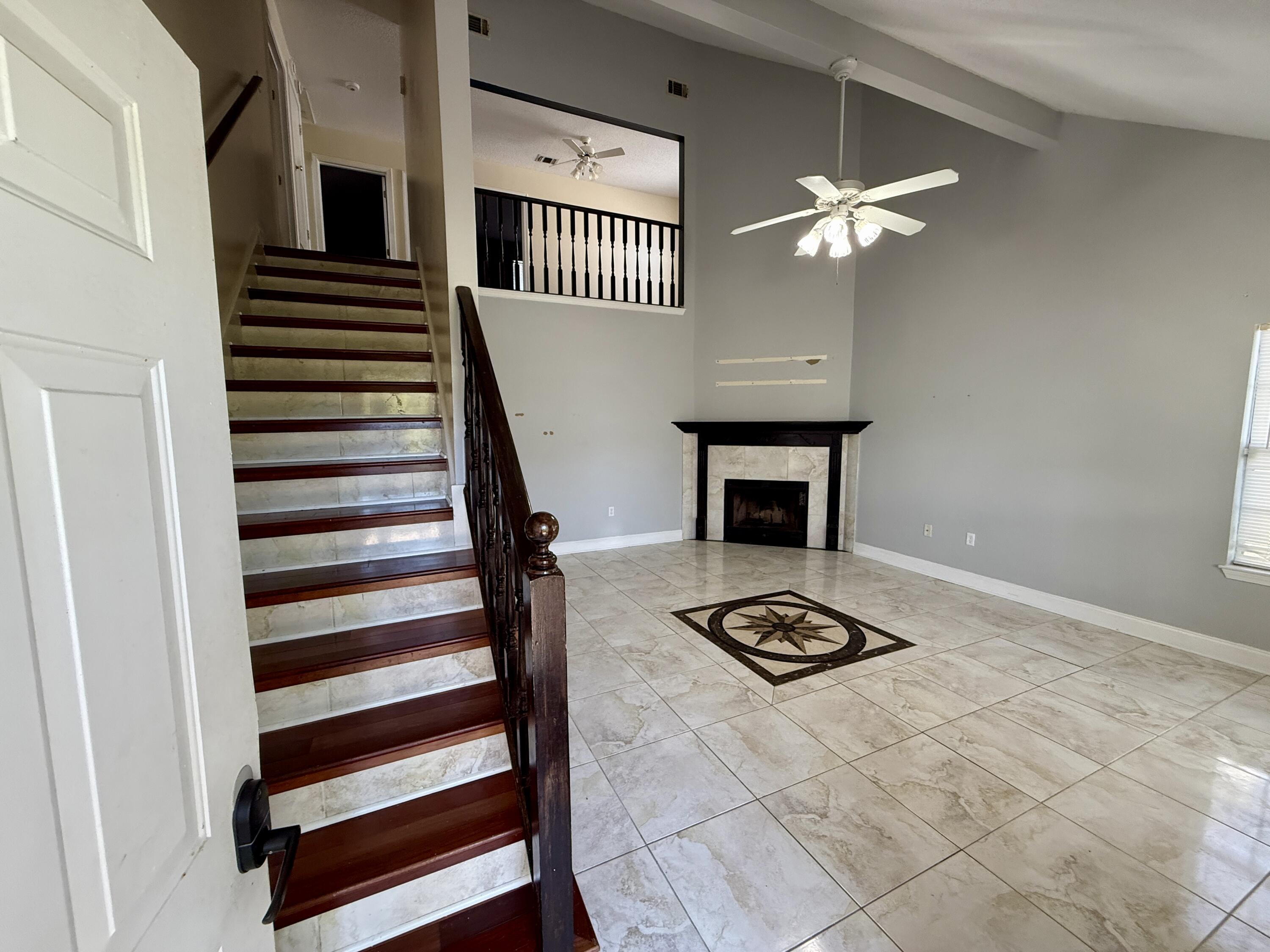 SCRANTON ESTATES - Residential