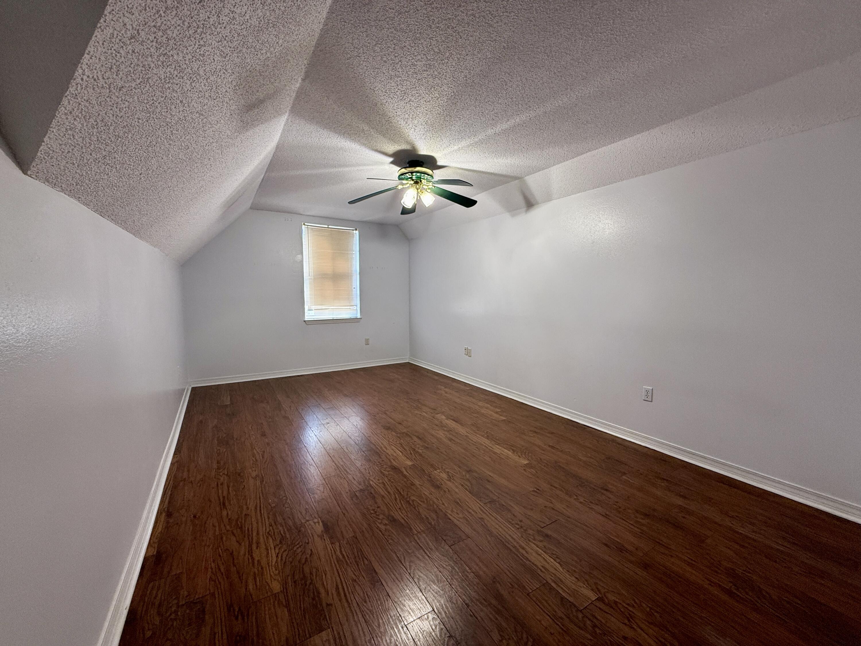 SCRANTON ESTATES - Residential