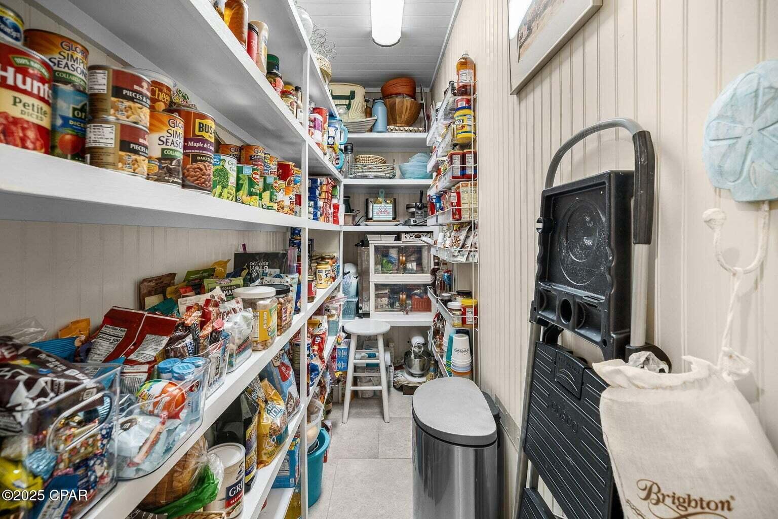 SUNNYSIDE BEACH & TENNIS CONDO - Residential