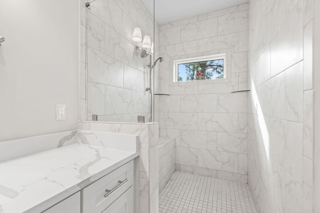 LAGRANGE LANDING - Residential