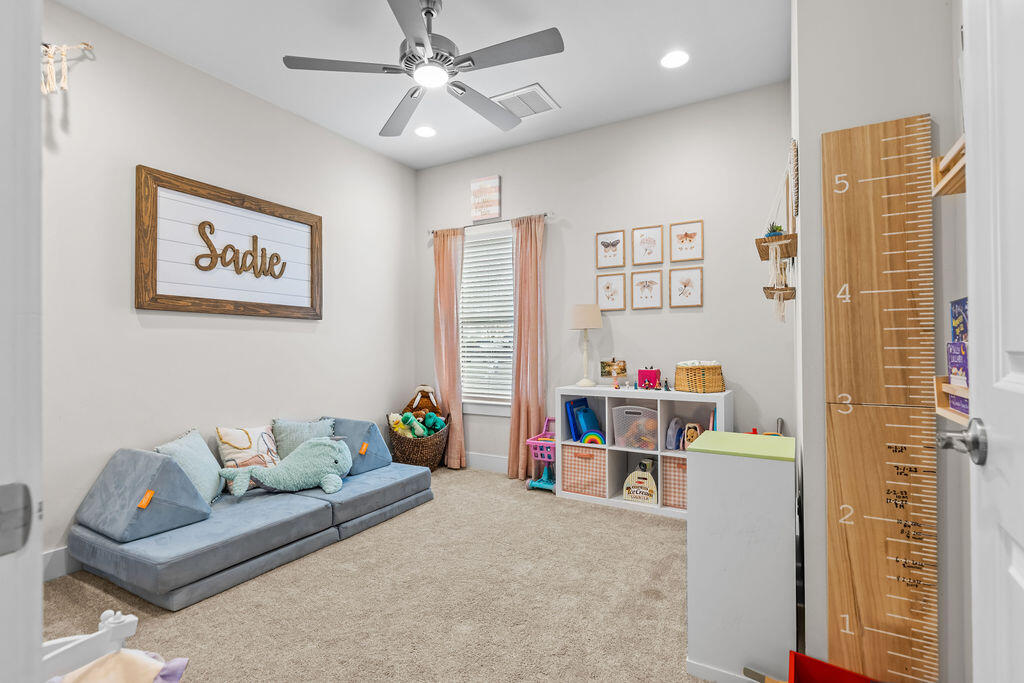 LAGRANGE LANDING - Residential