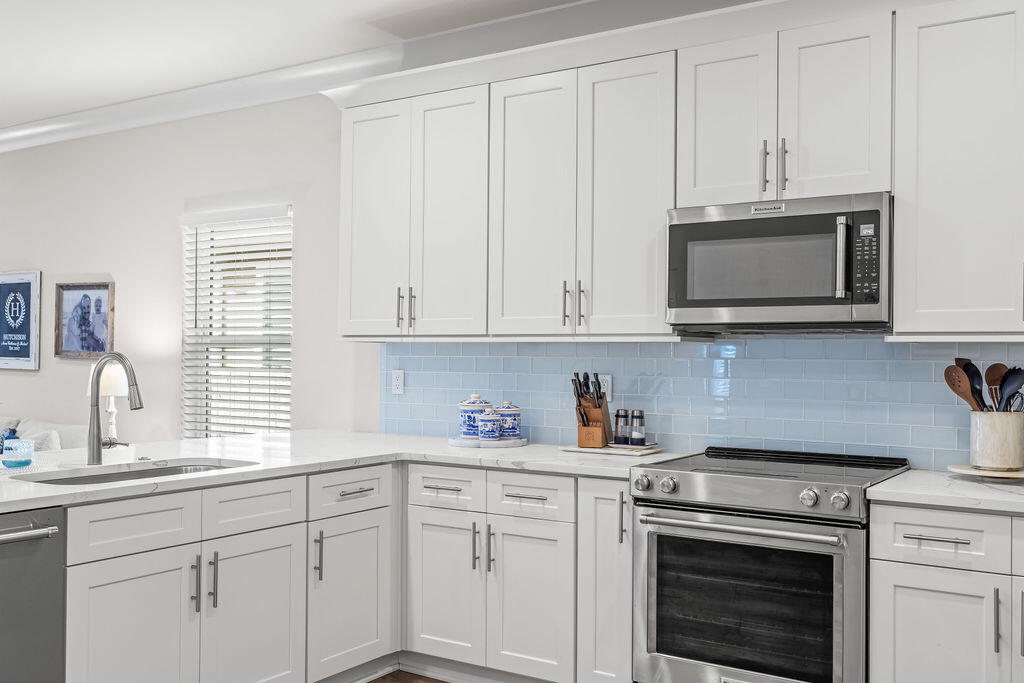 LAGRANGE LANDING - Residential