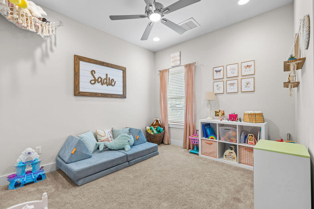 LAGRANGE LANDING - Residential