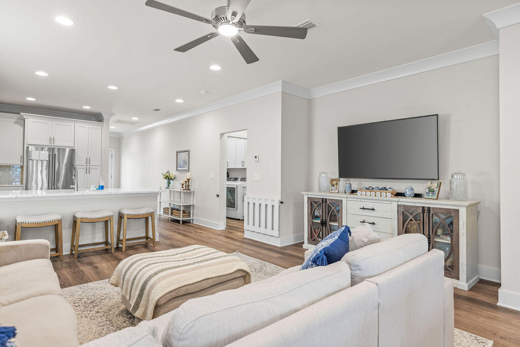 LAGRANGE LANDING - Residential