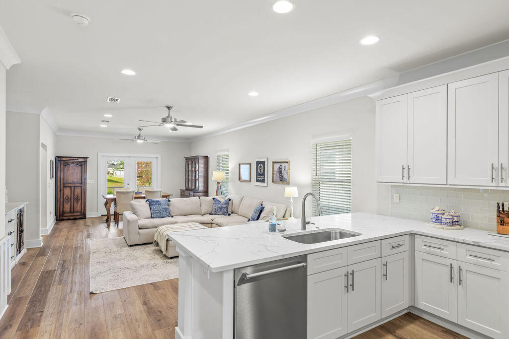 LAGRANGE LANDING - Residential