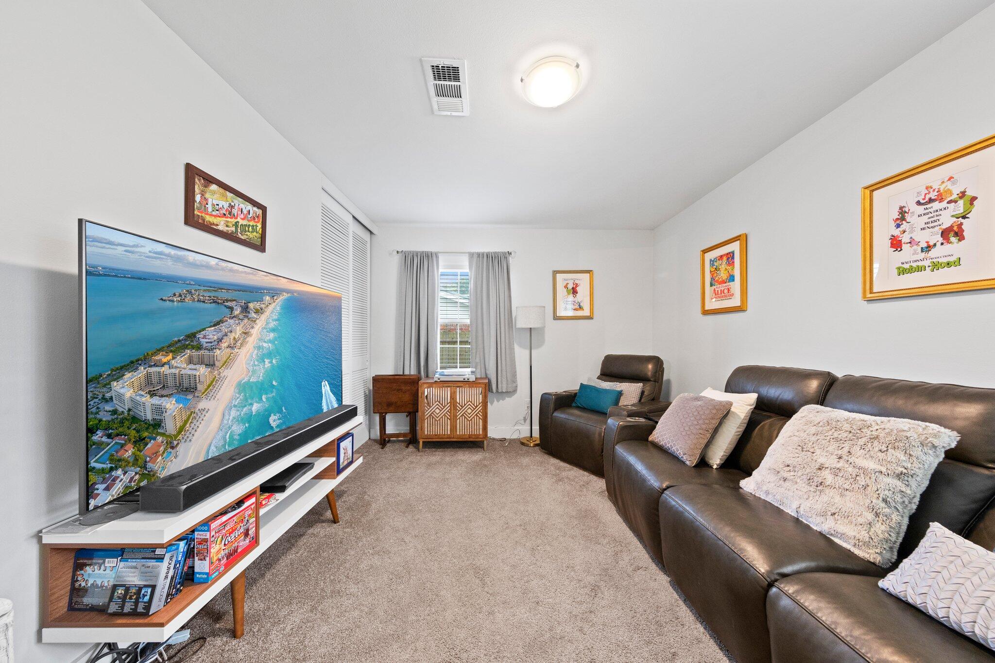 LEOTA MILLER S/D LOT 17 BLK D - Residential Lease