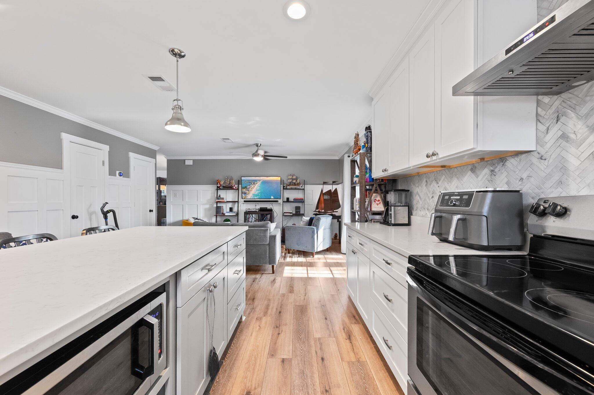 LEOTA MILLER S/D LOT 17 BLK D - Residential Lease