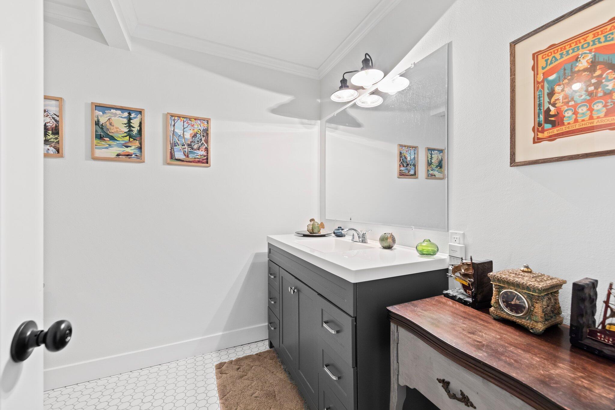 LEOTA MILLER S/D LOT 17 BLK D - Residential Lease