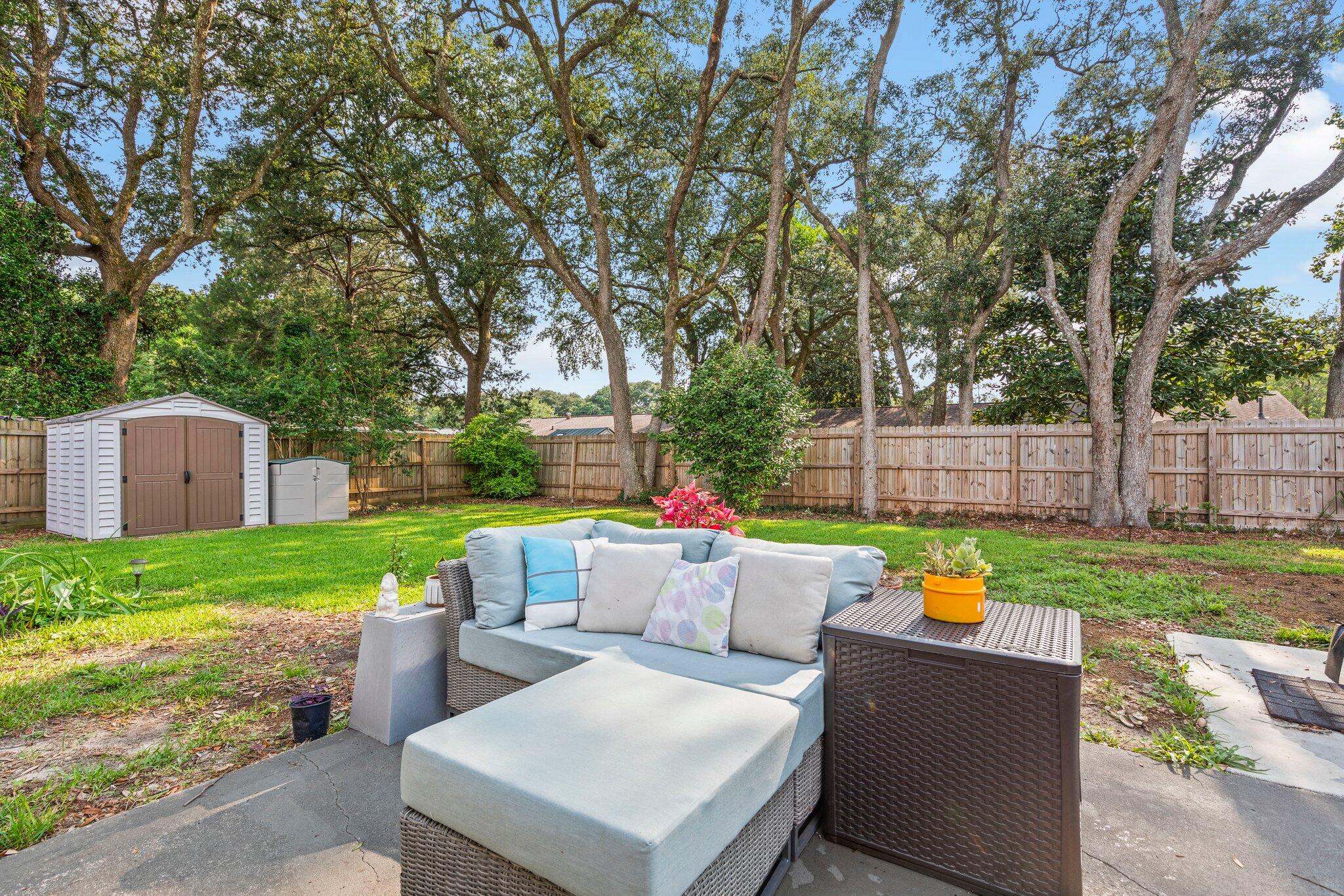 LEOTA MILLER S/D LOT 17 BLK D - Residential Lease