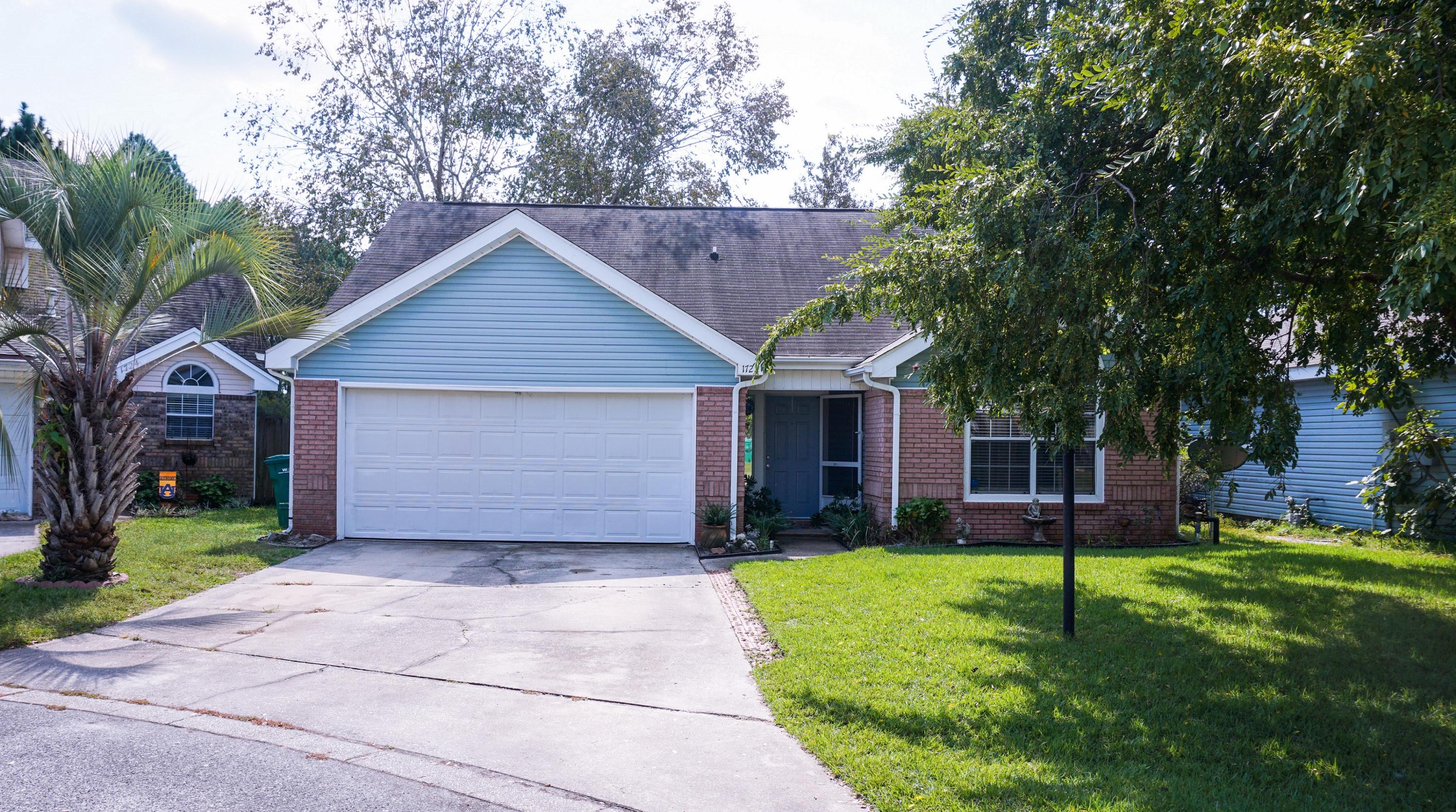 LAKE CHARLESTON - Residential