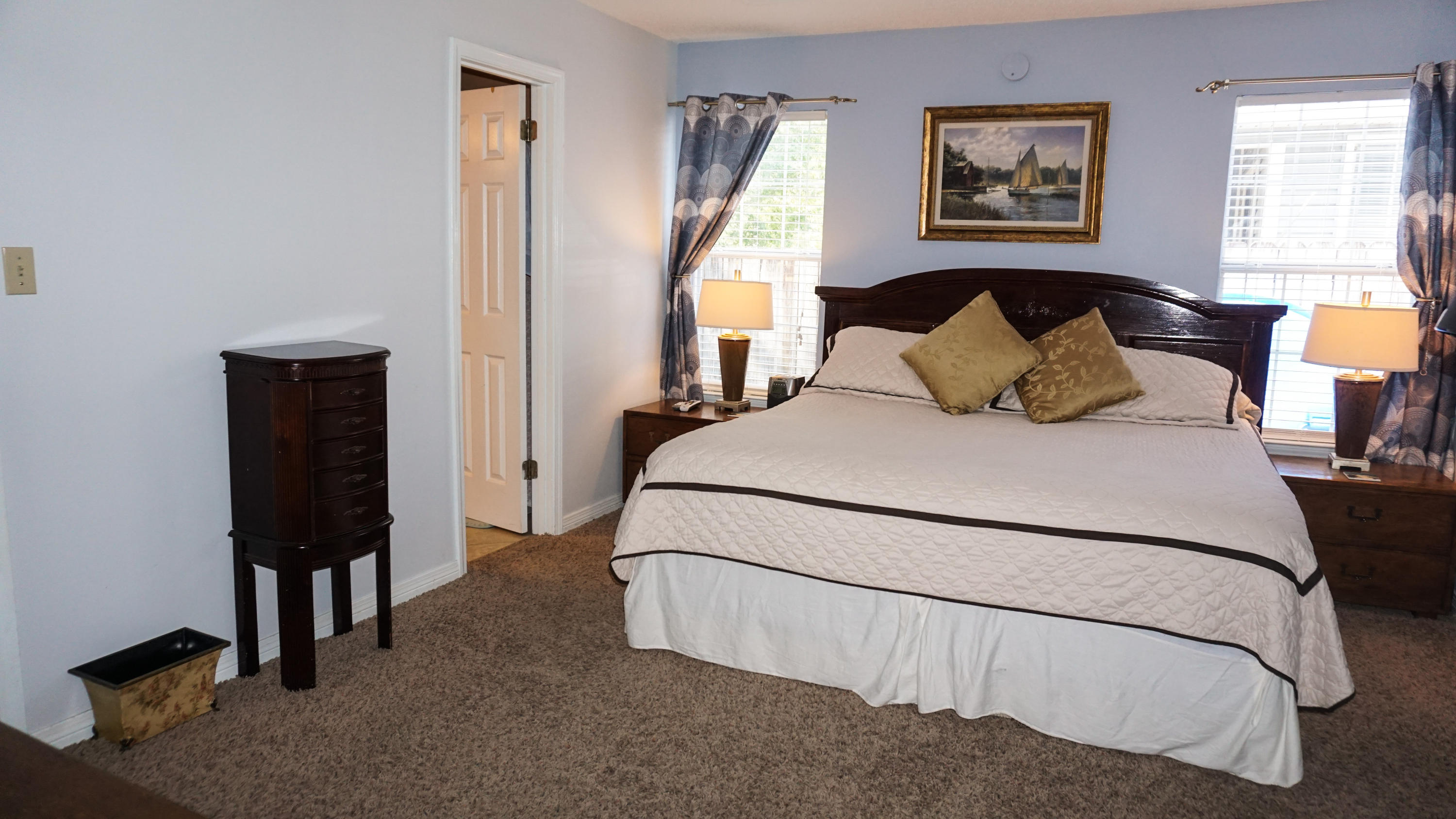 LAKE CHARLESTON - Residential