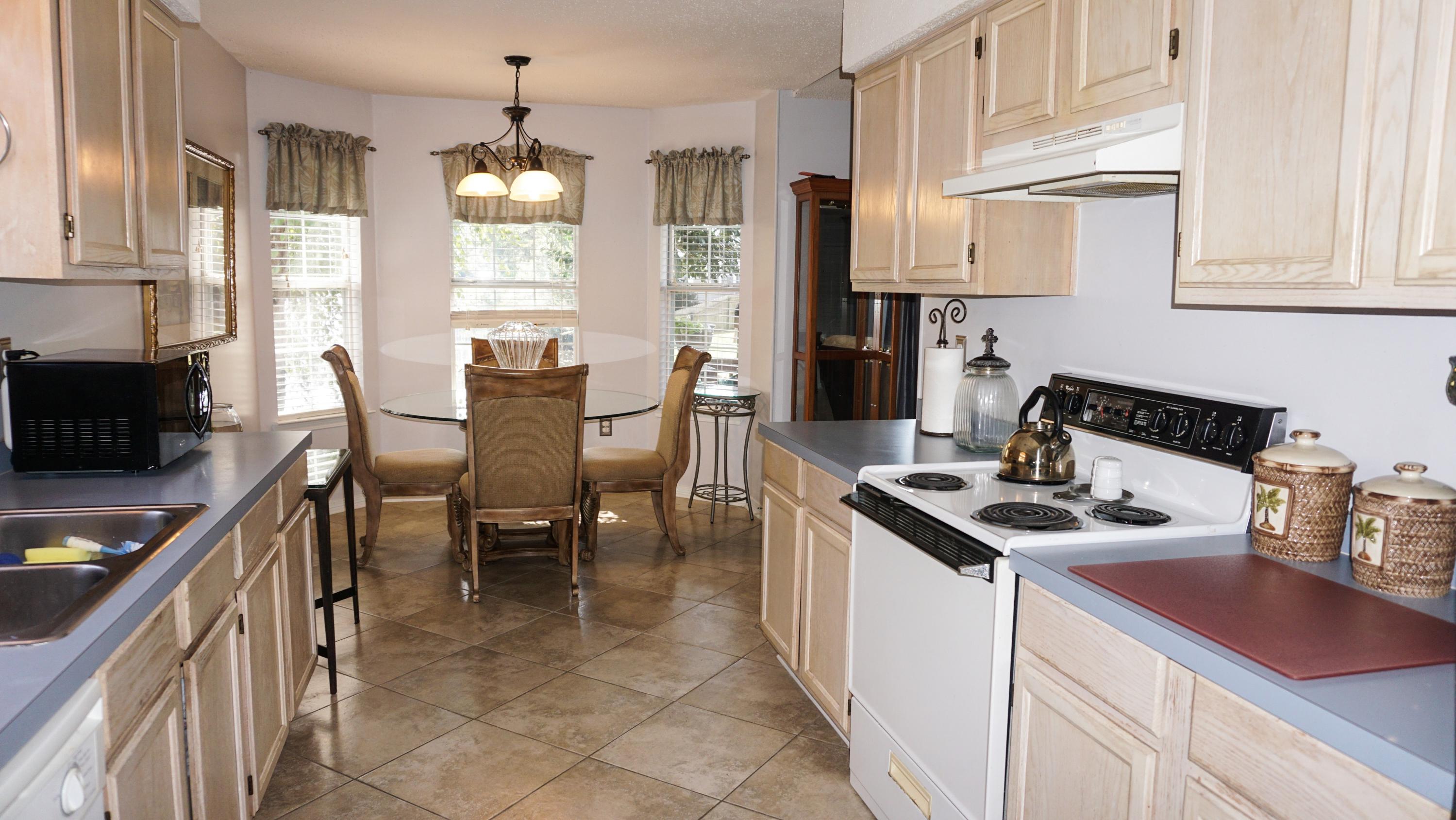 LAKE CHARLESTON - Residential