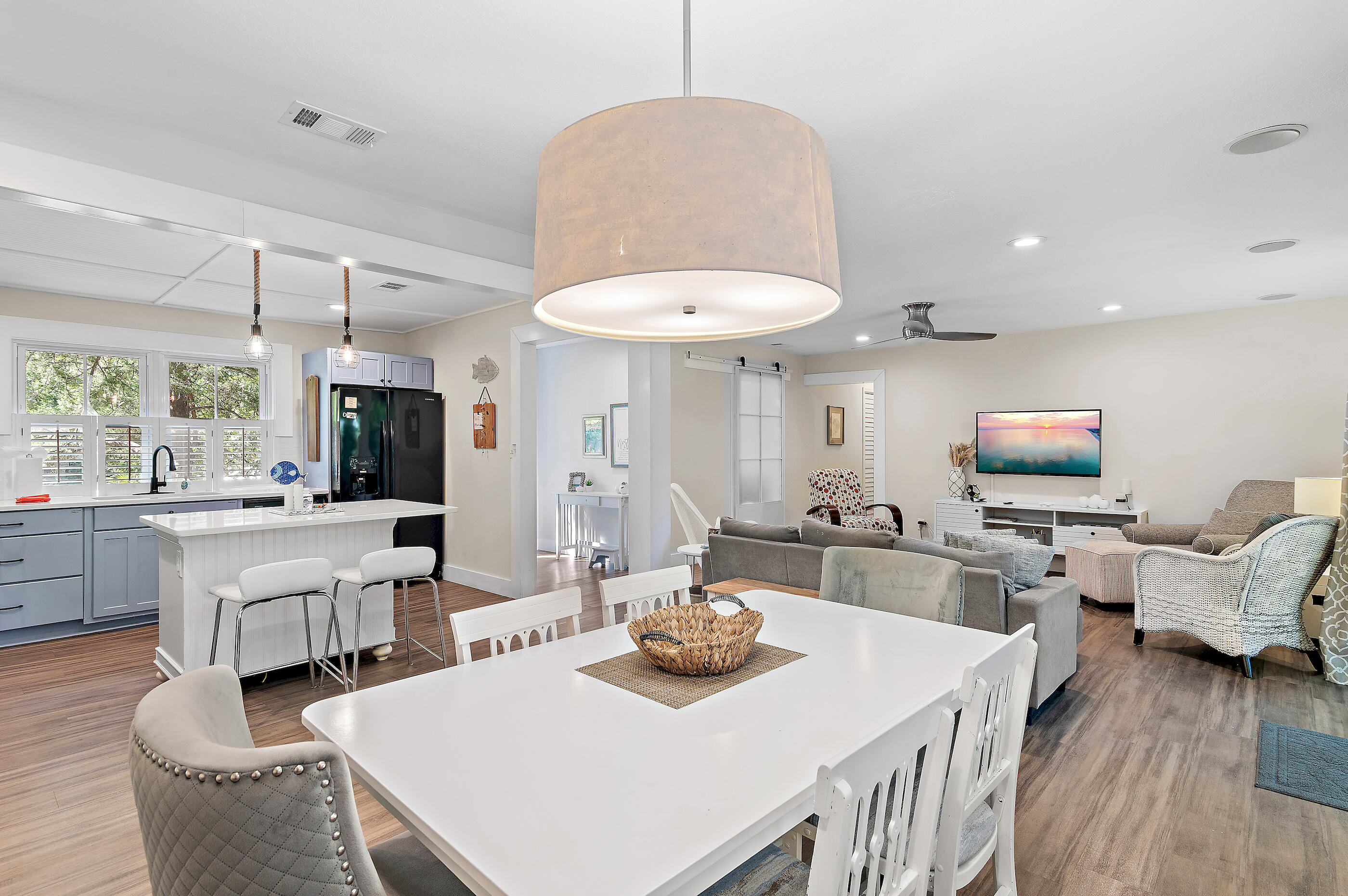 TOWN OF SANTA ROSA - Residential
