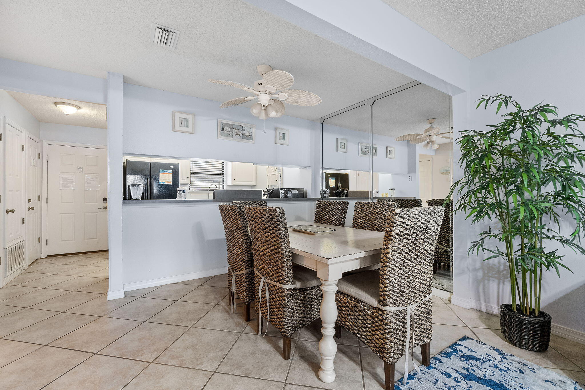 SUGAR BEACH T/H - Residential