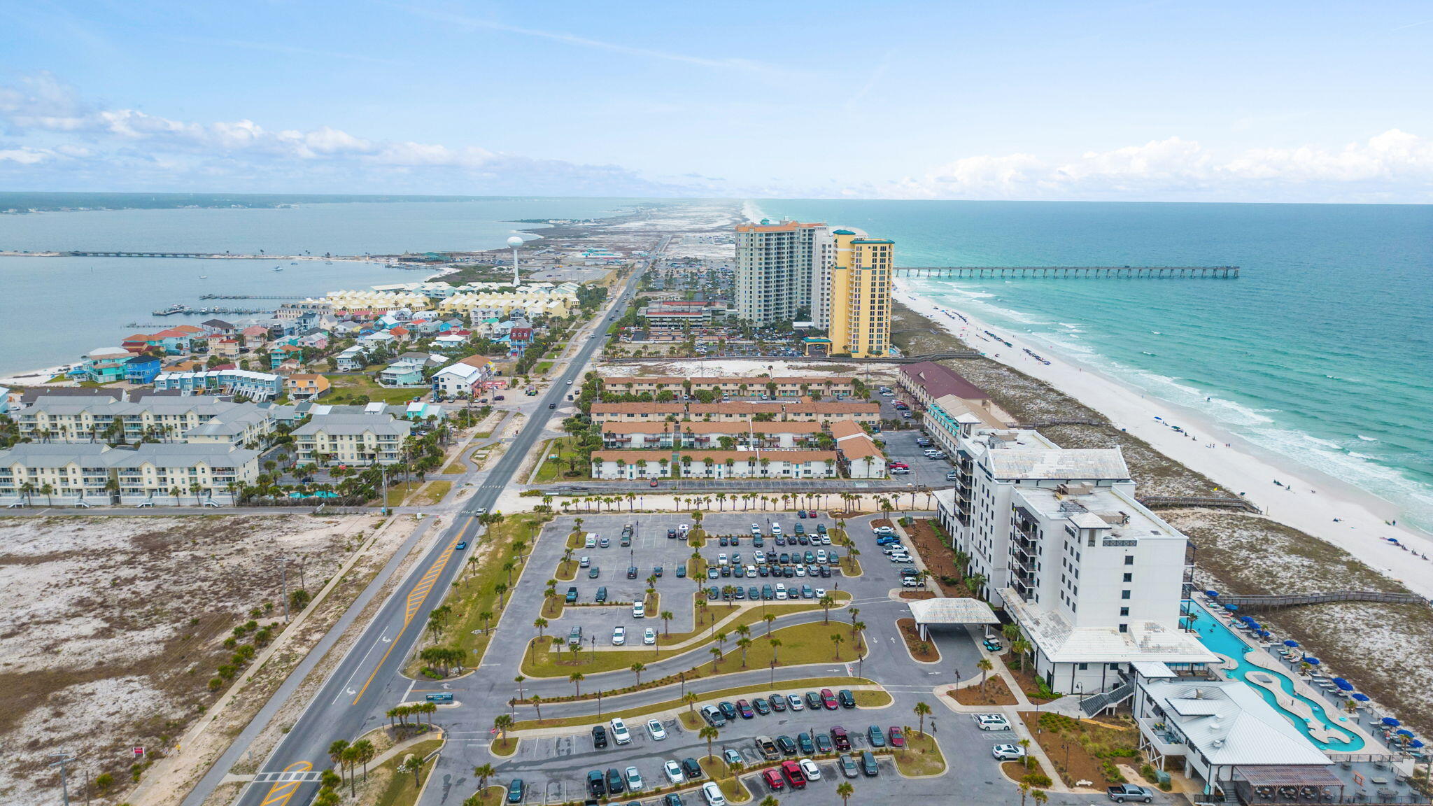 SUGAR BEACH T/H - Residential