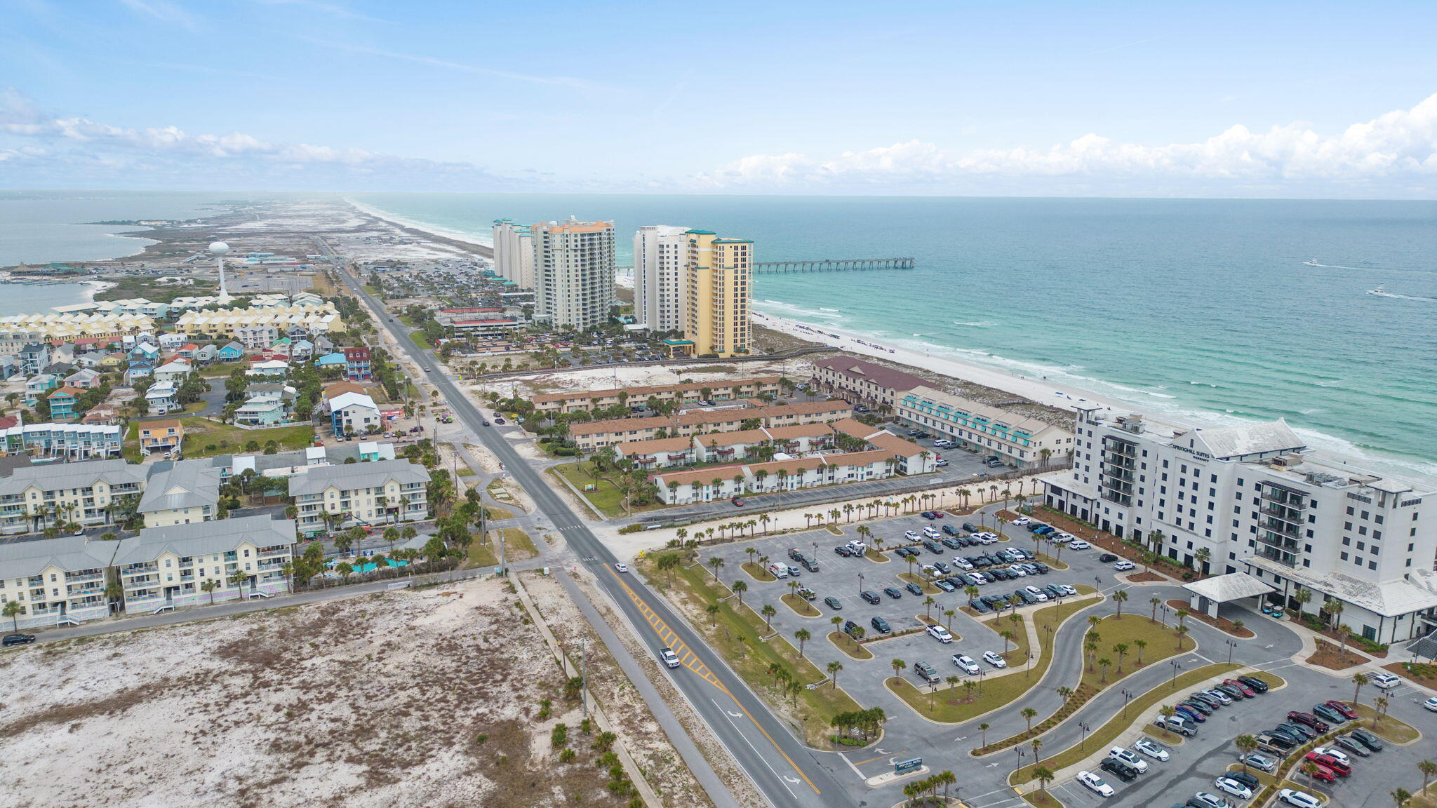 SUGAR BEACH T/H - Residential