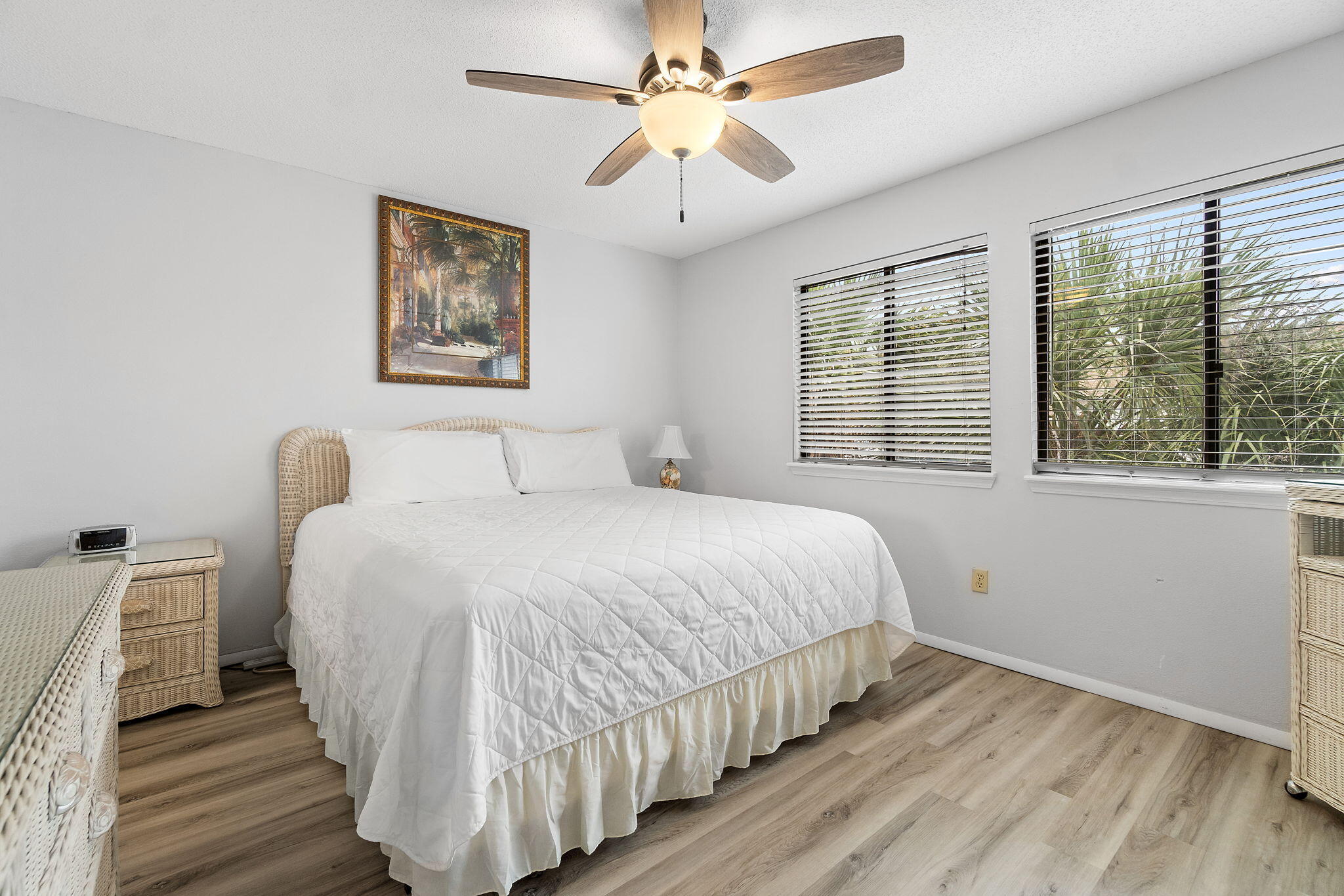 SUGAR BEACH T/H - Residential