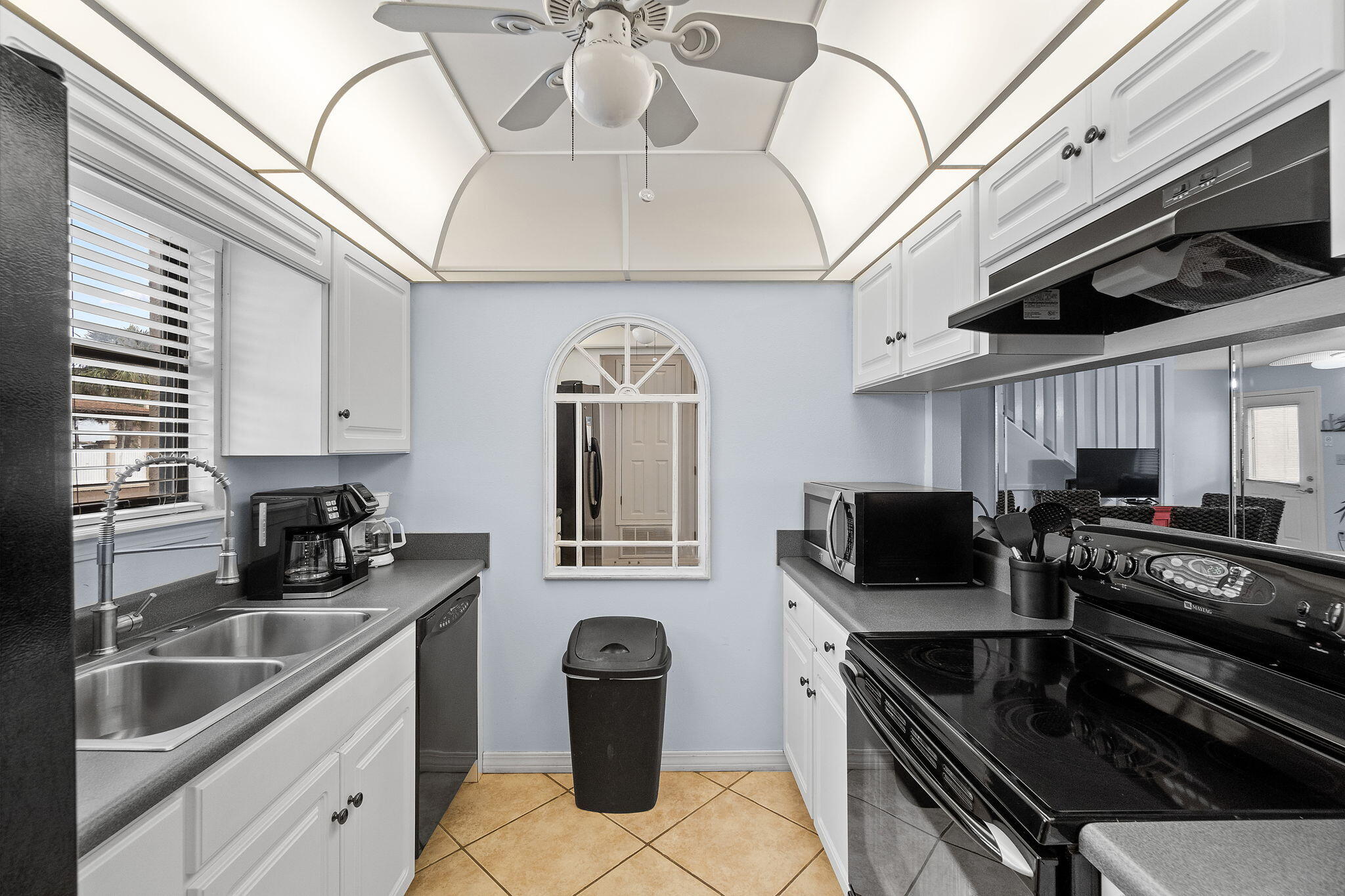 SUGAR BEACH T/H - Residential