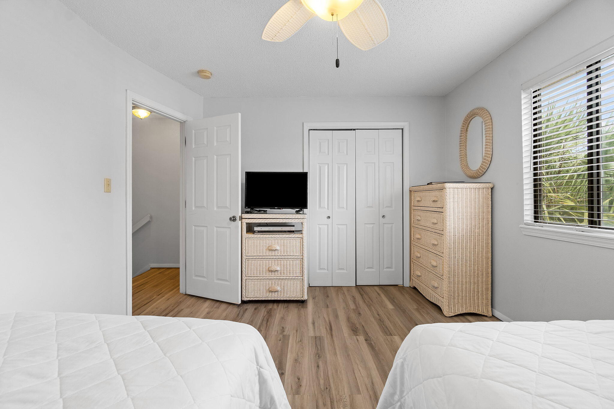 SUGAR BEACH T/H - Residential