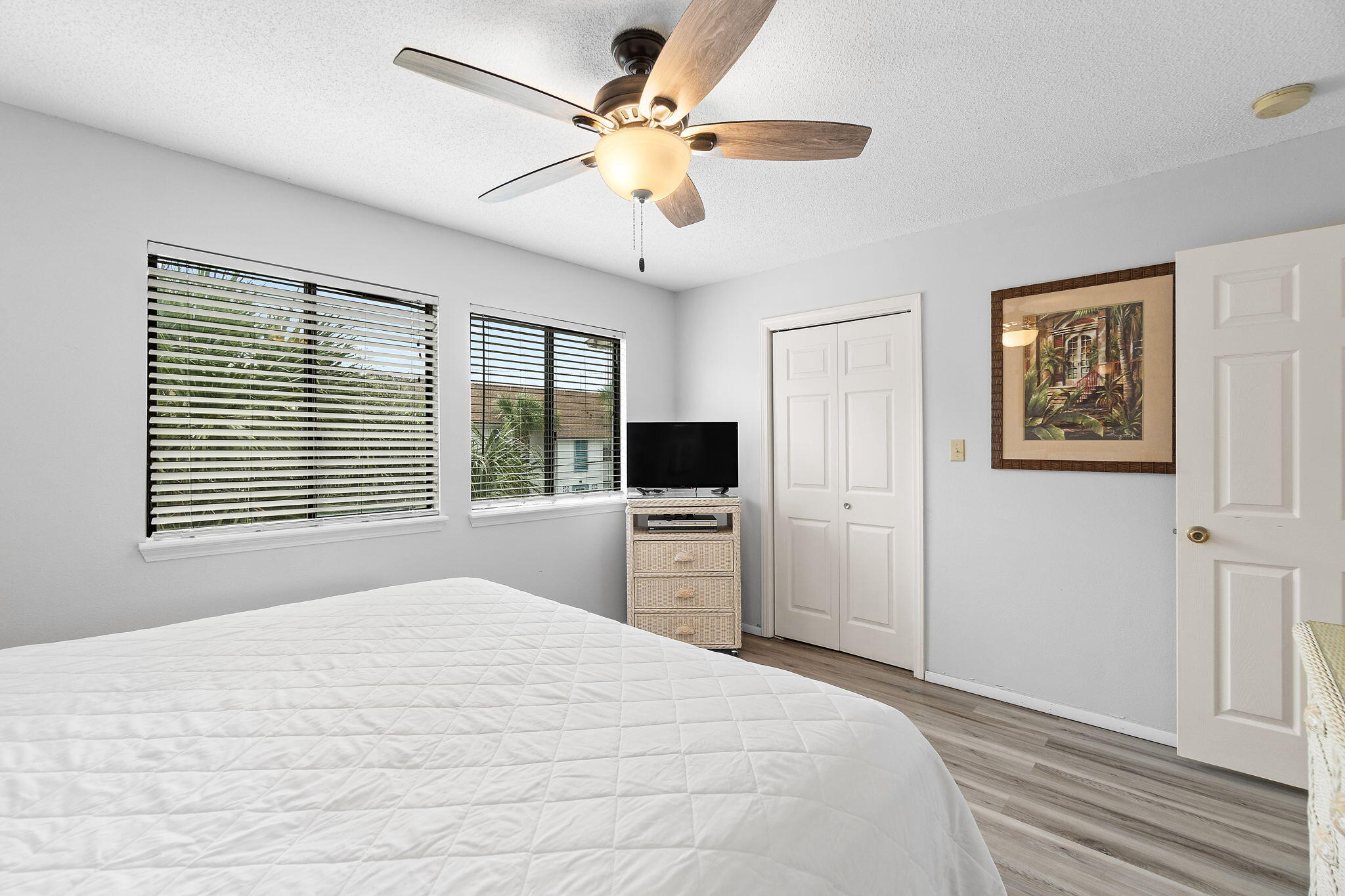 SUGAR BEACH T/H - Residential