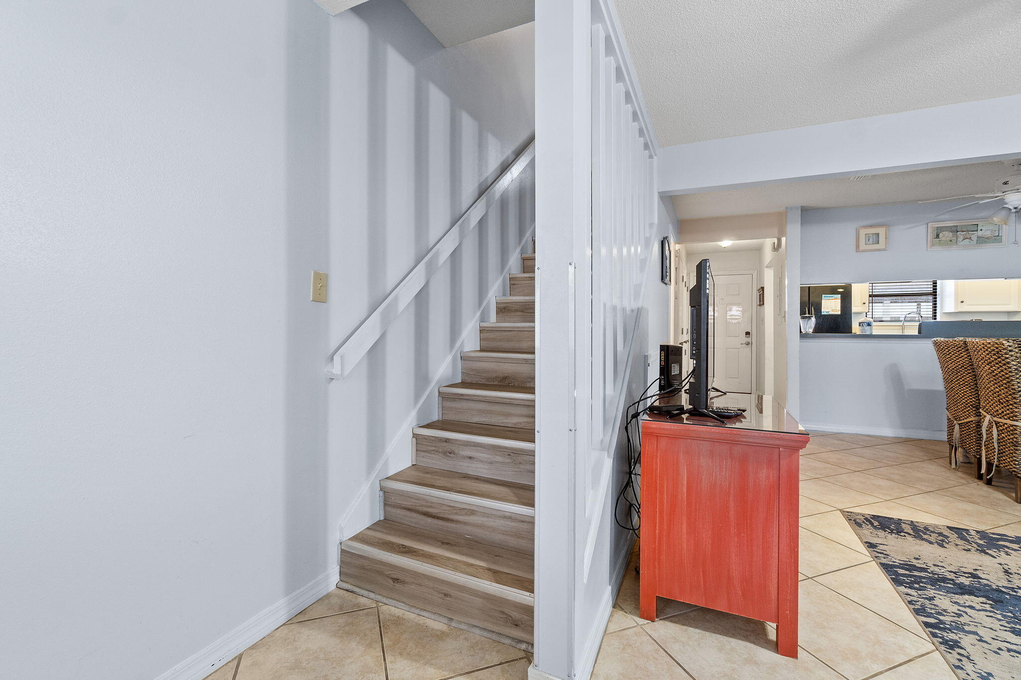 SUGAR BEACH T/H - Residential