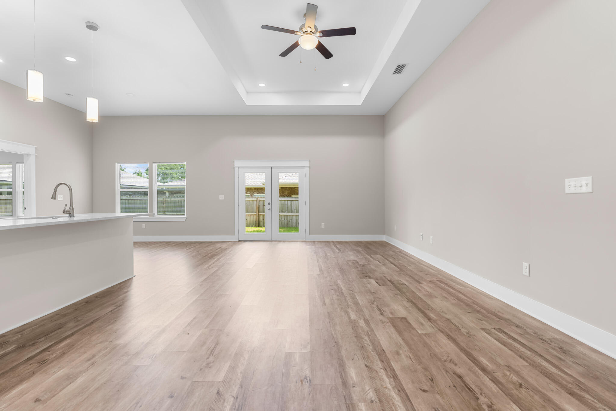 CASA LOMA S/D - Residential Lease