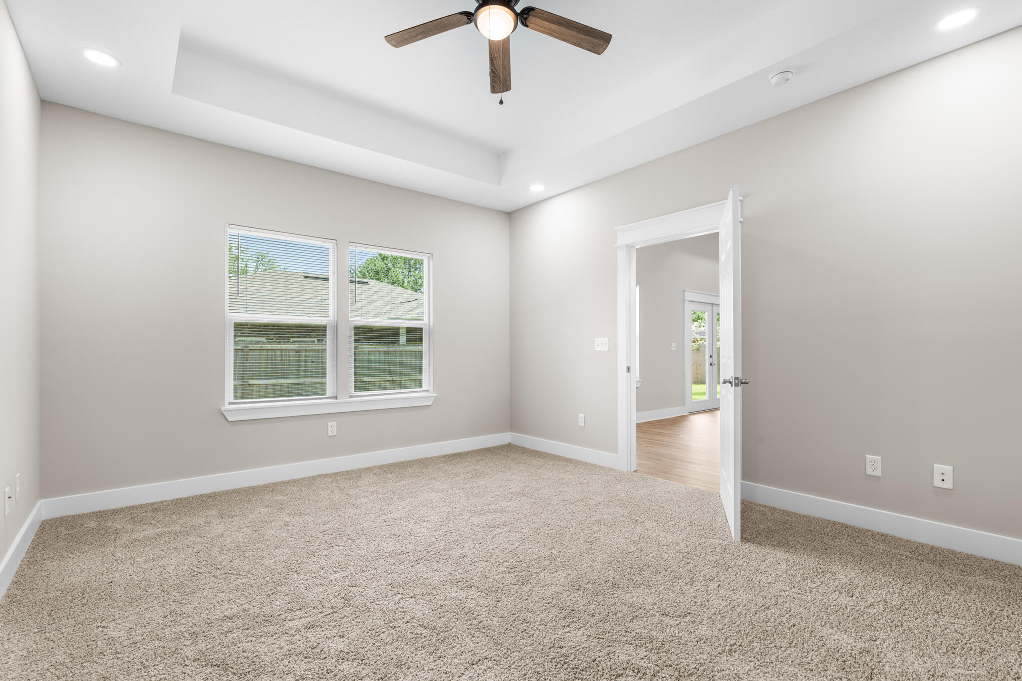 CASA LOMA S/D - Residential Lease