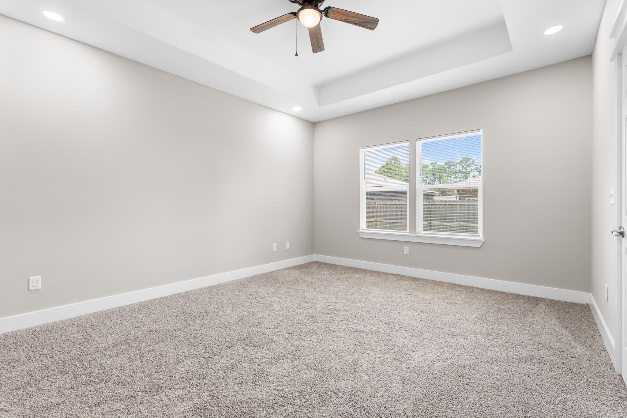 CASA LOMA S/D - Residential Lease