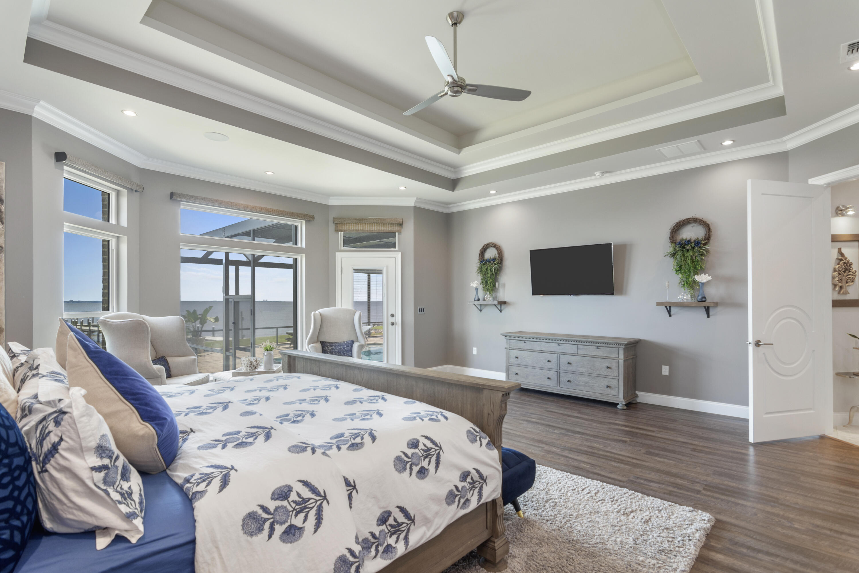DANA & DOLPHIN POINT - Residential
