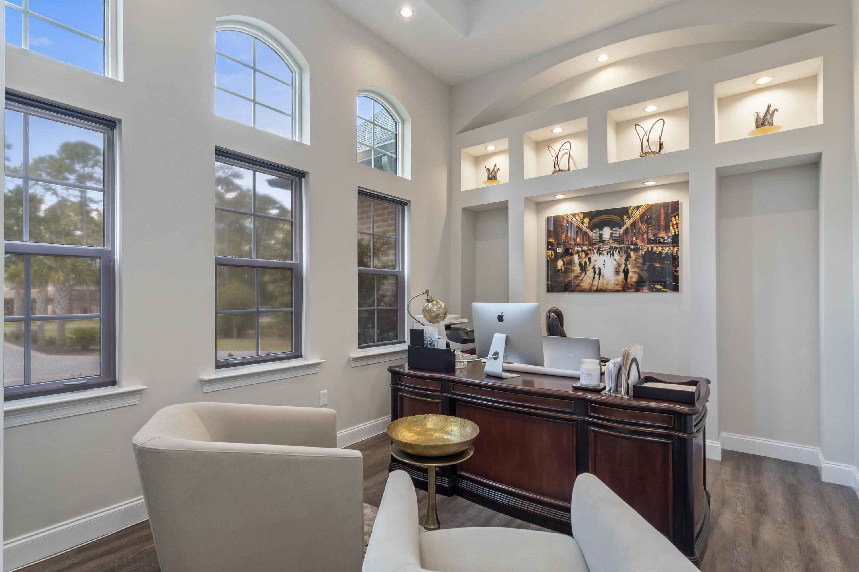 DANA & DOLPHIN POINT - Residential