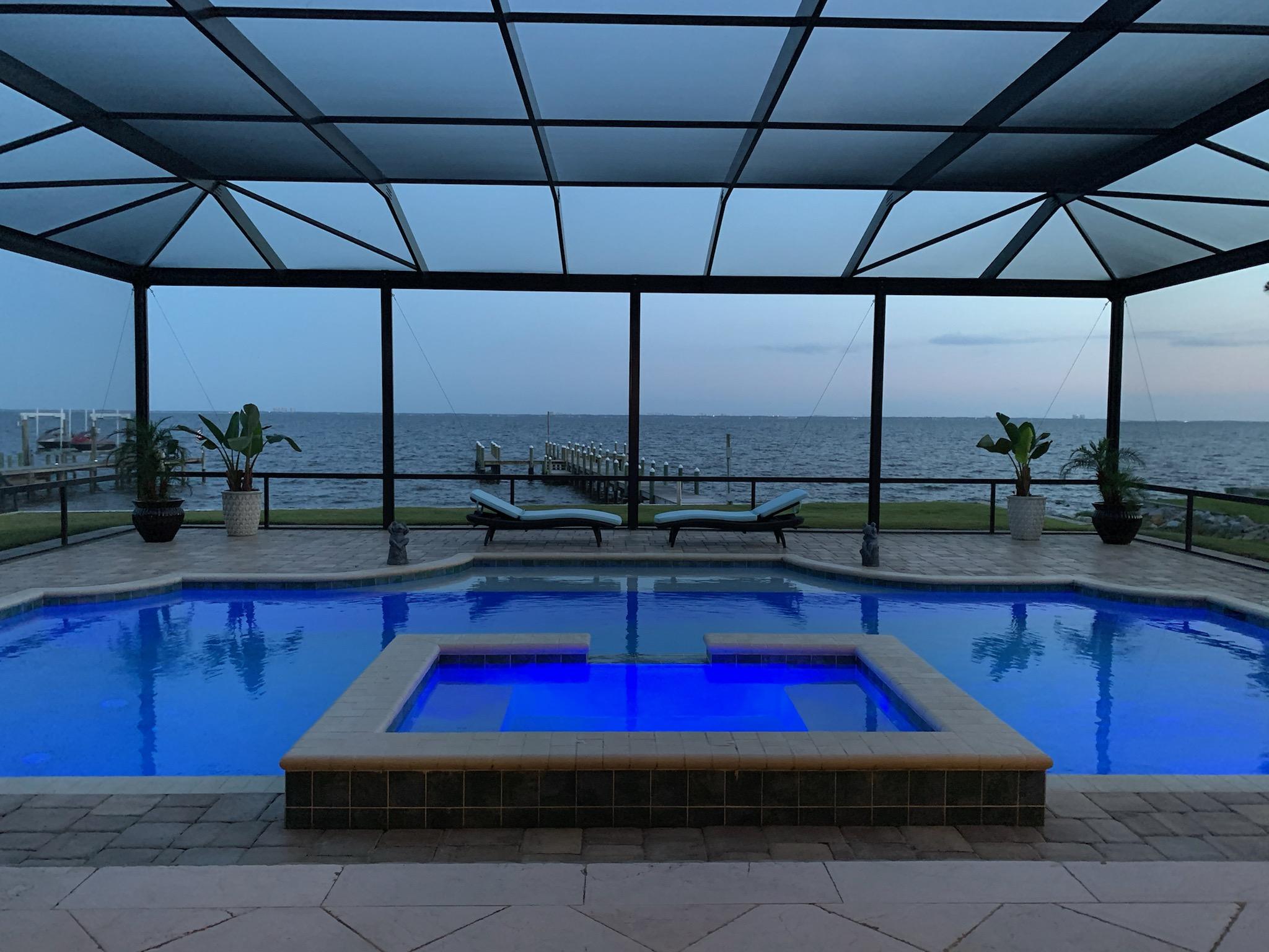 DANA & DOLPHIN POINT - Residential