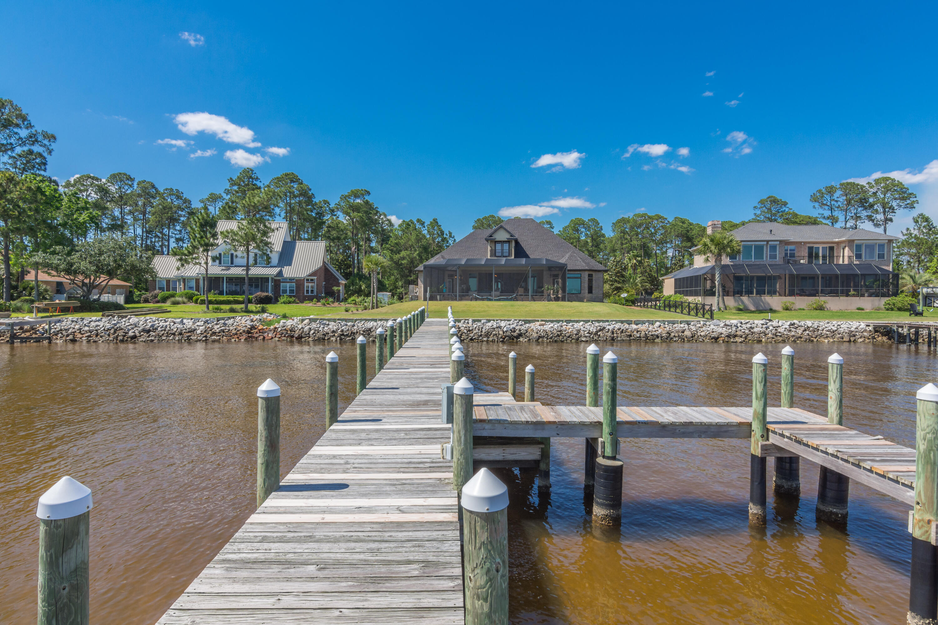 DANA & DOLPHIN POINT - Residential