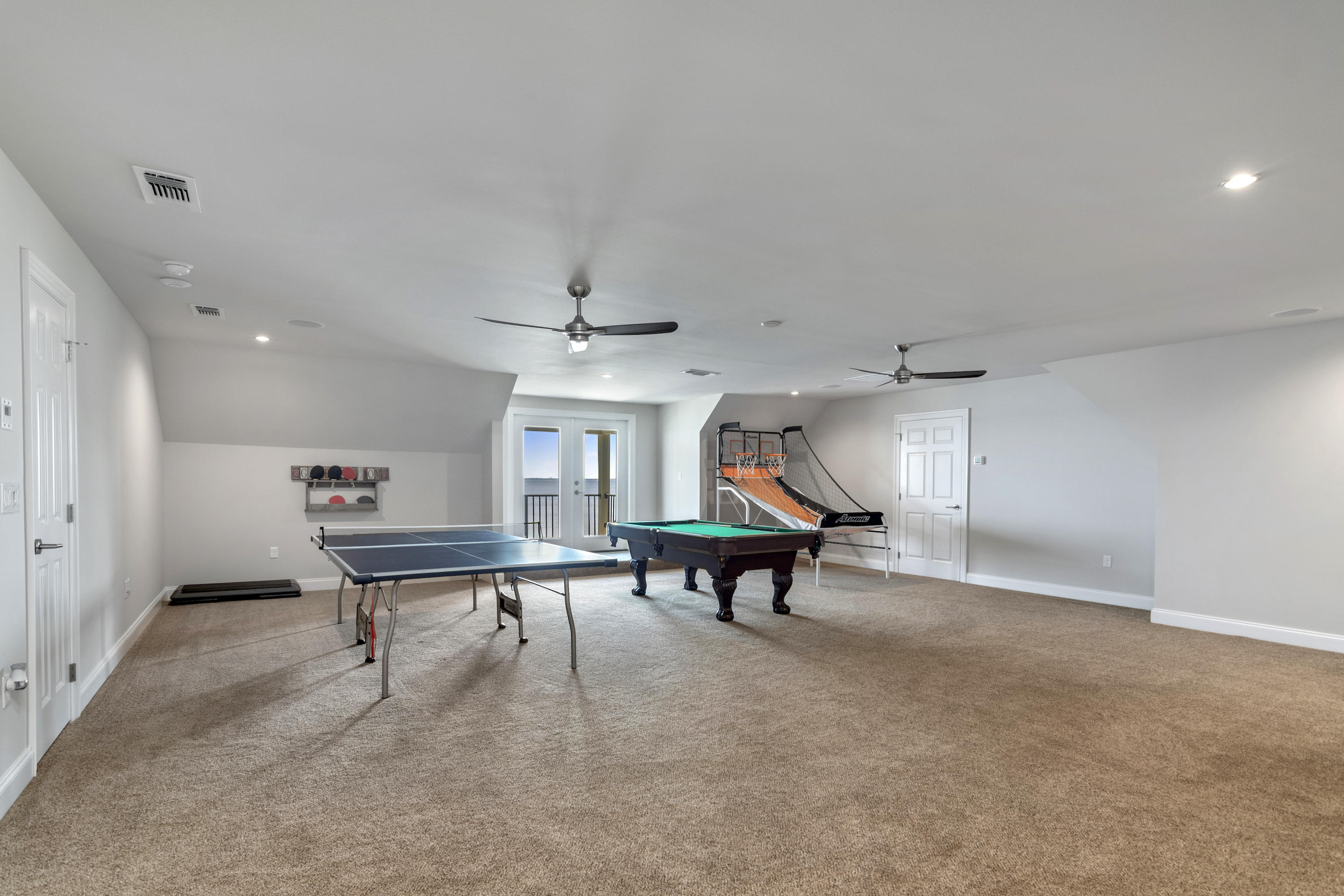 DANA & DOLPHIN POINT - Residential