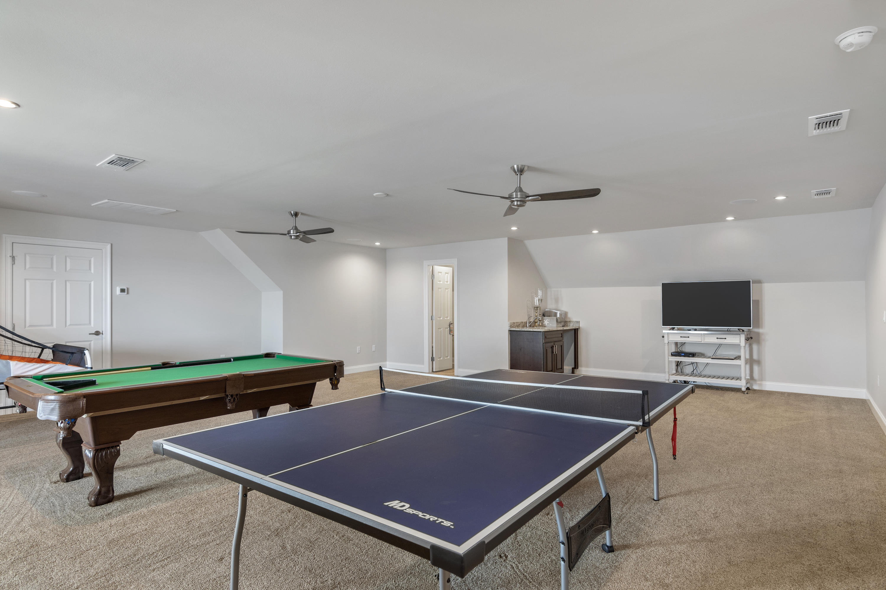 DANA & DOLPHIN POINT - Residential
