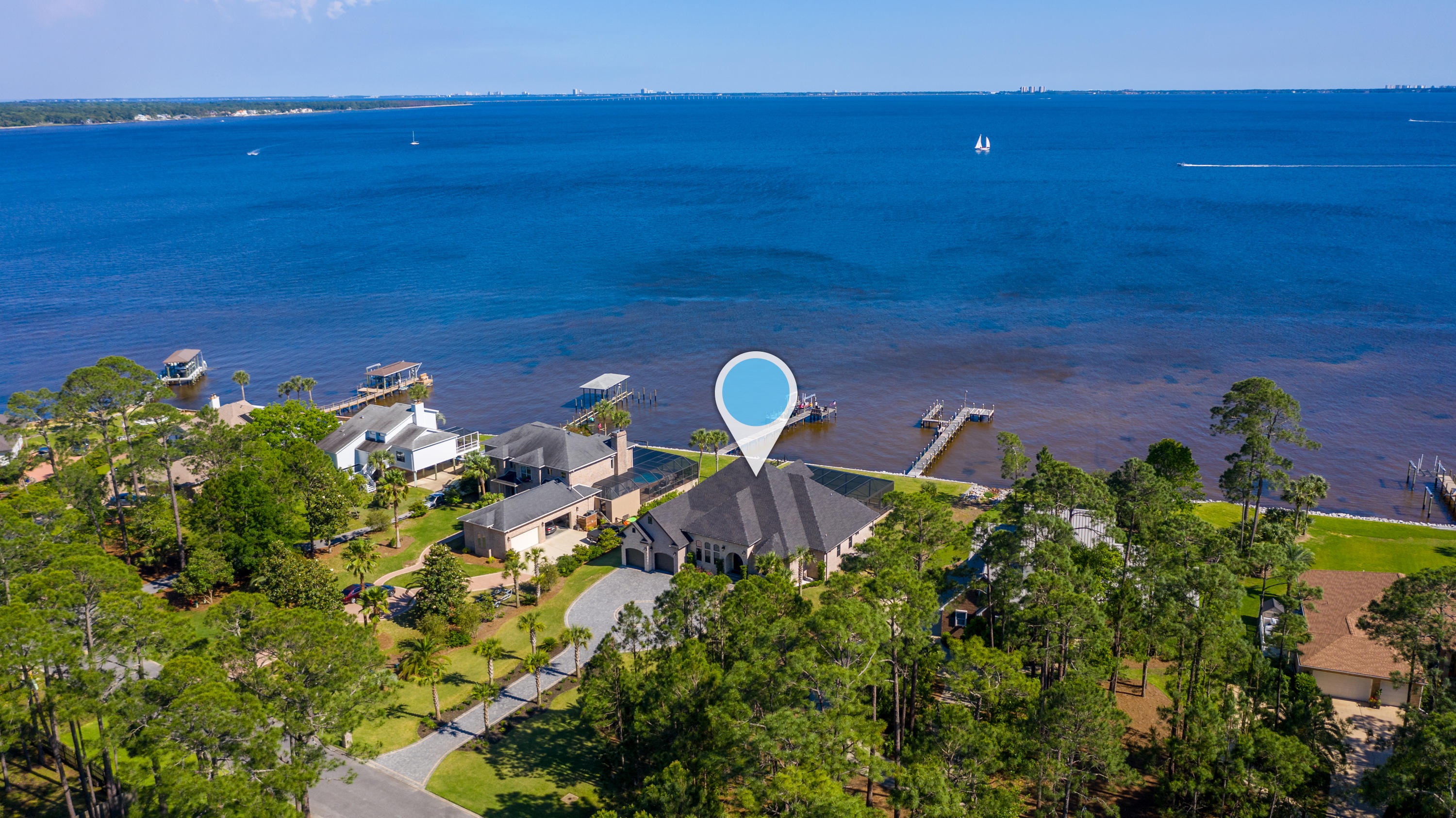 DANA & DOLPHIN POINT - Residential