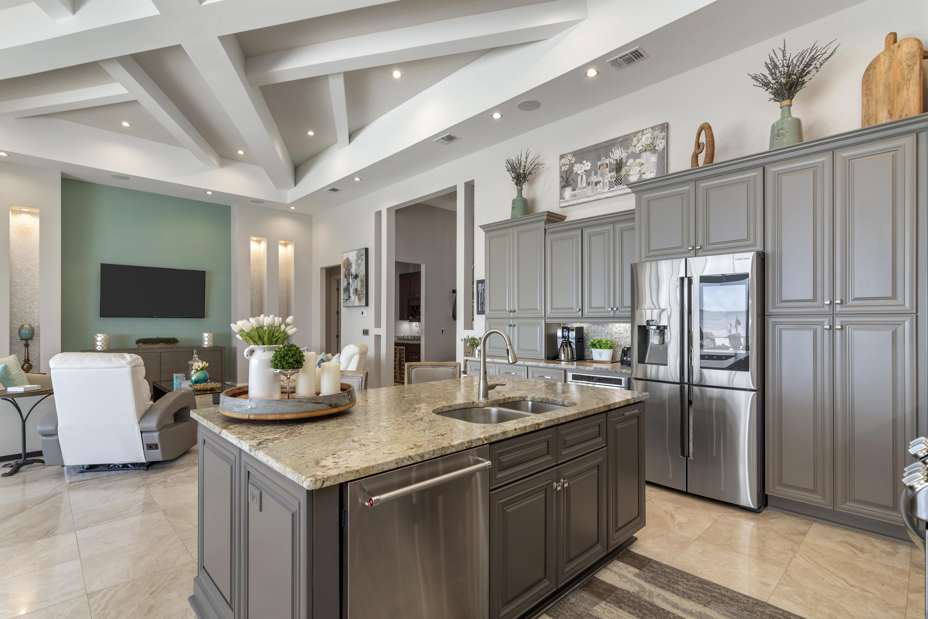 DANA & DOLPHIN POINT - Residential