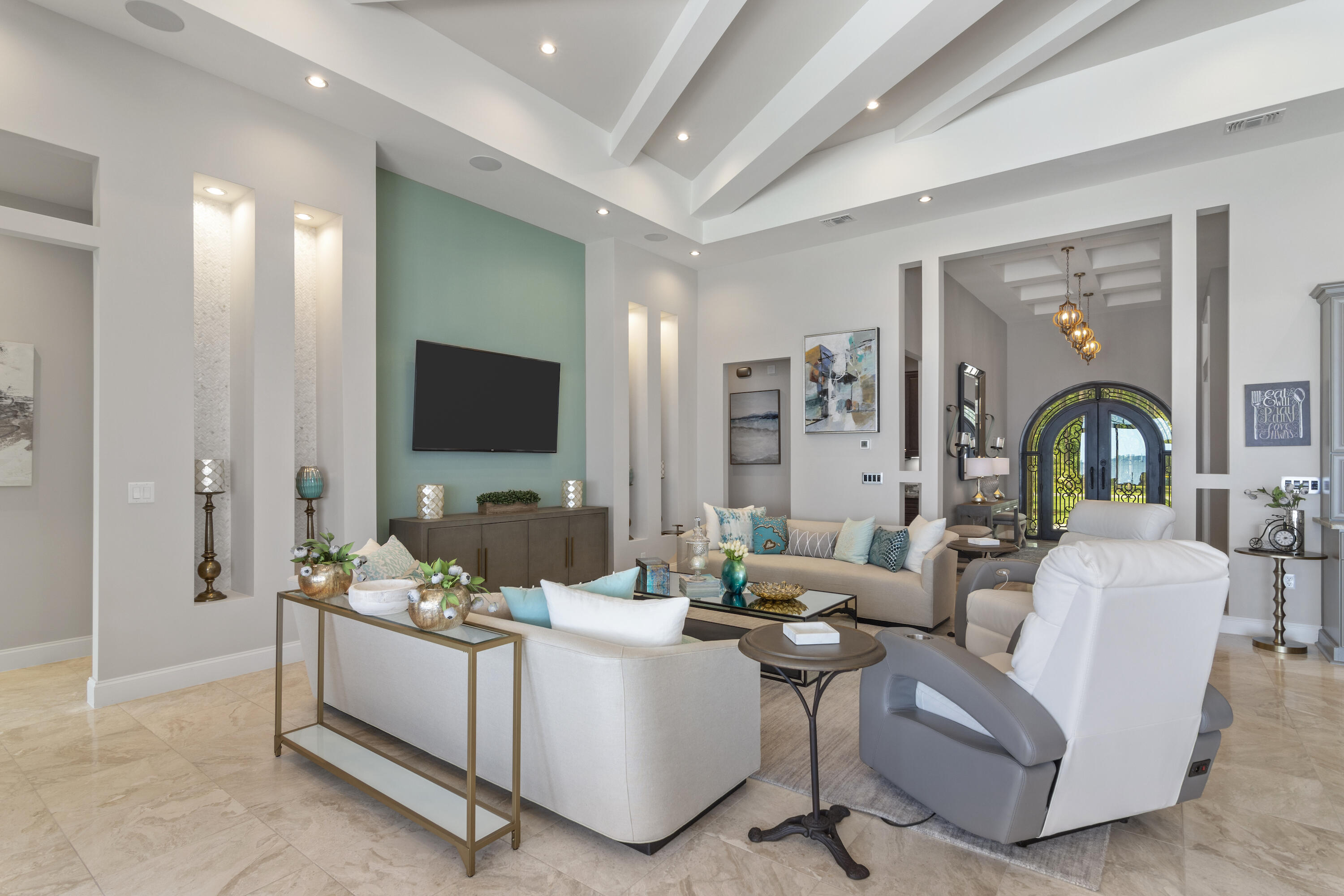 DANA & DOLPHIN POINT - Residential